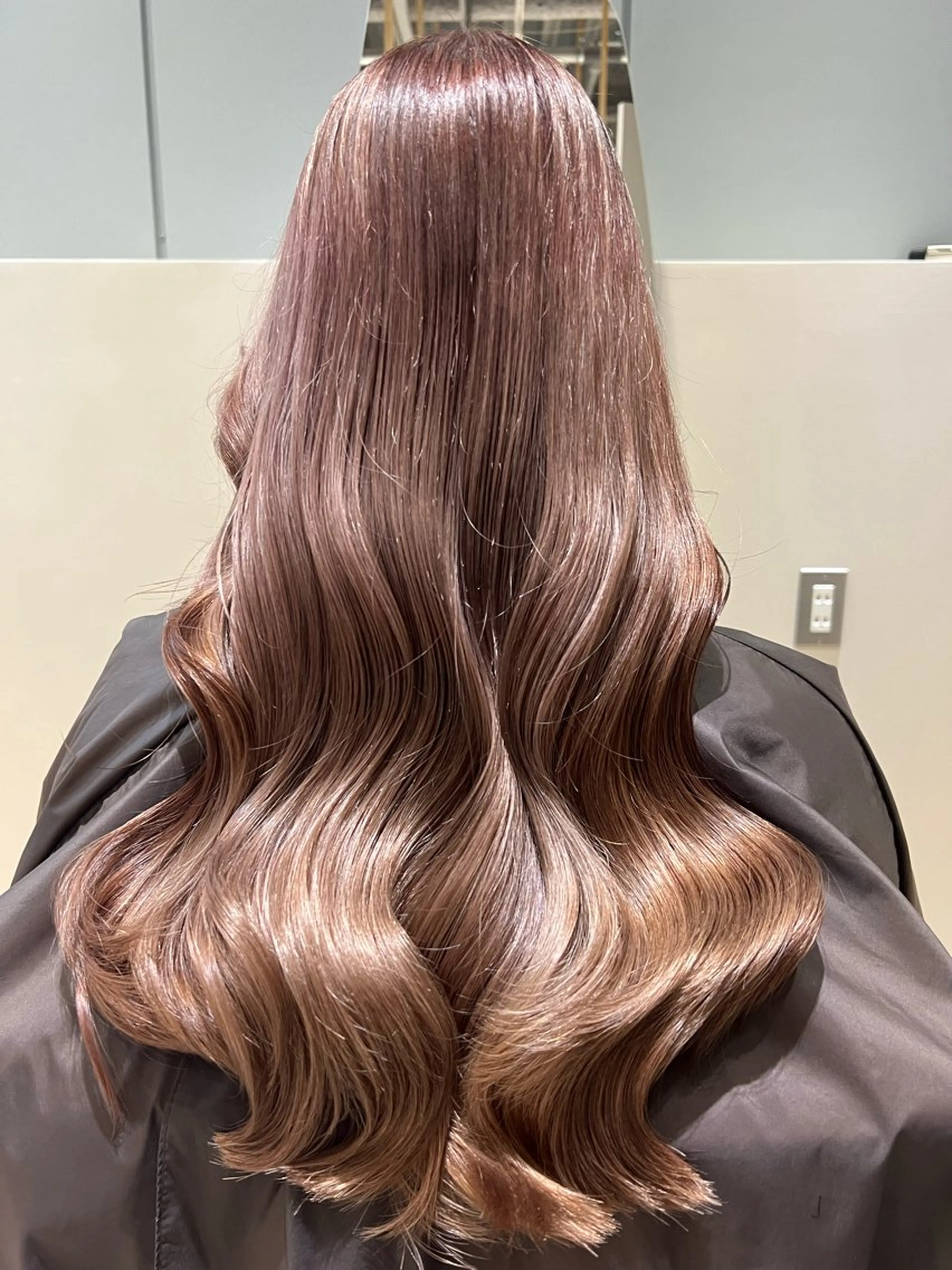 カラー【ダメージ98%off】ケアブリーチ+ケアカラー¥ 17900の写真