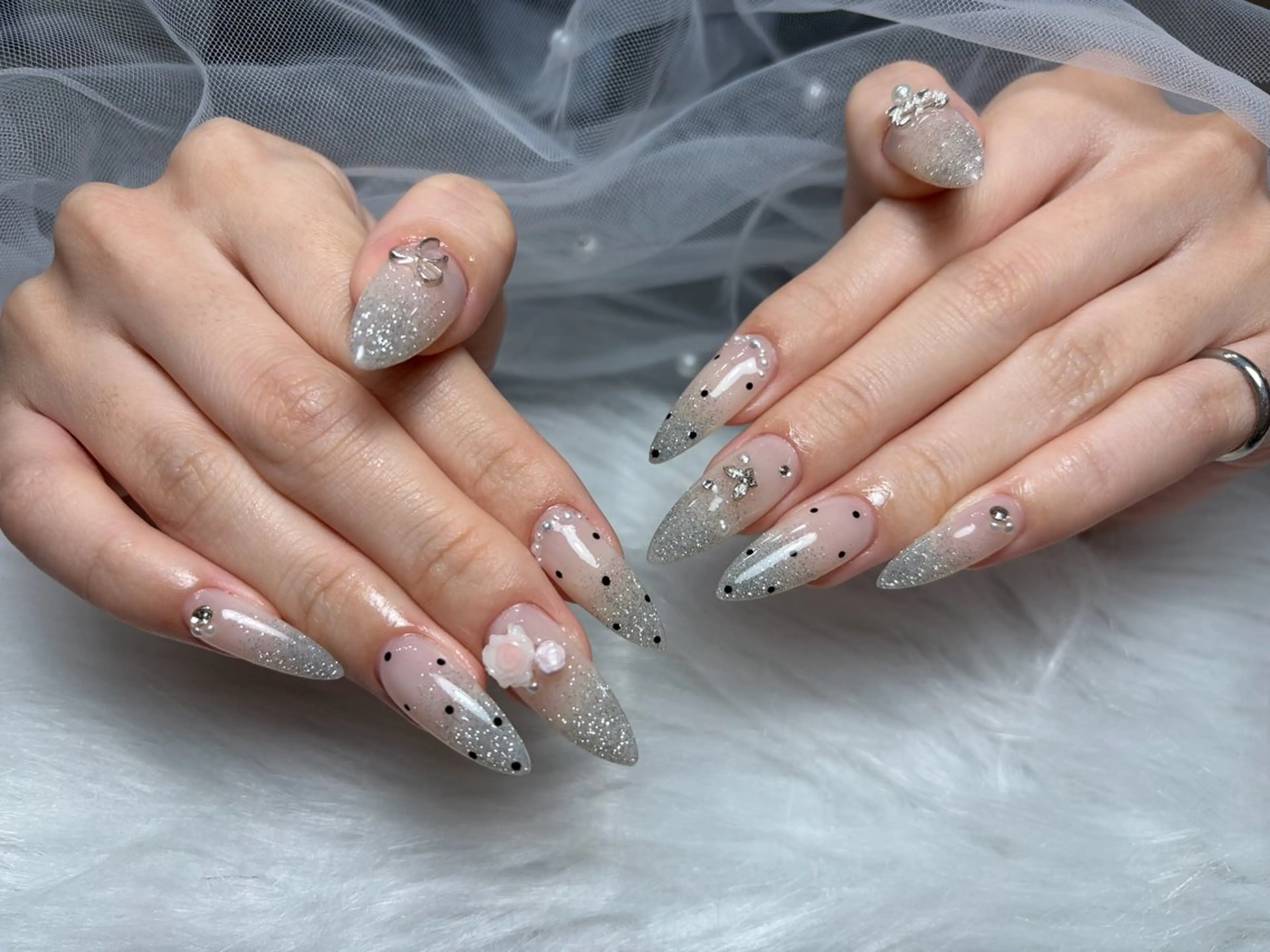 ネイル アートネイル 長さ出し ジェルネイル 韓国ネイル マグネットネイル ハンドネイル Cloudy Chan Nailのネイルデザイン