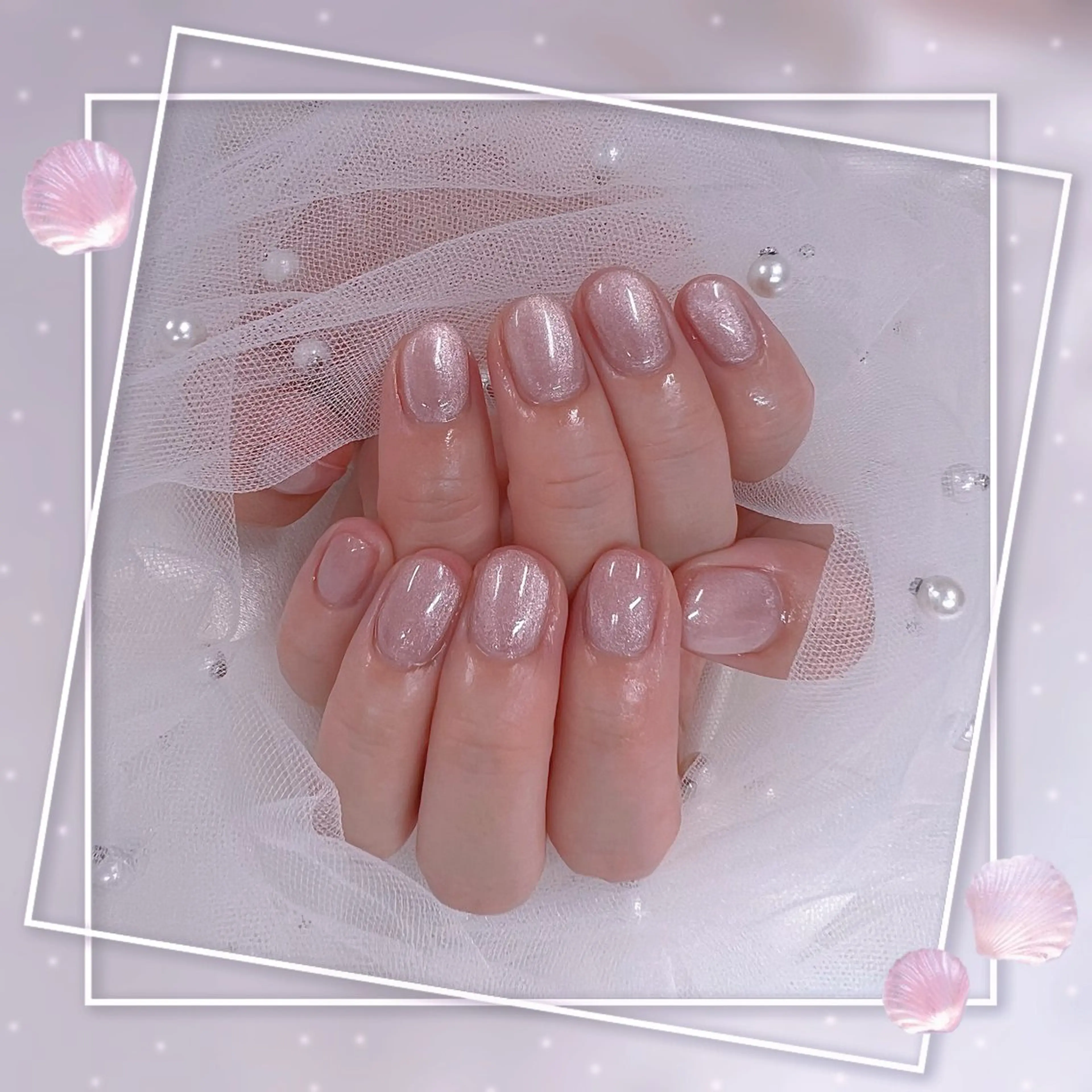 ネイル フレンチネイル グラデーション キラキラネイル 韓国ネイル マグネットネイル ハンドネイル ハンドケア Chill Nailsalonのネイルデザイン