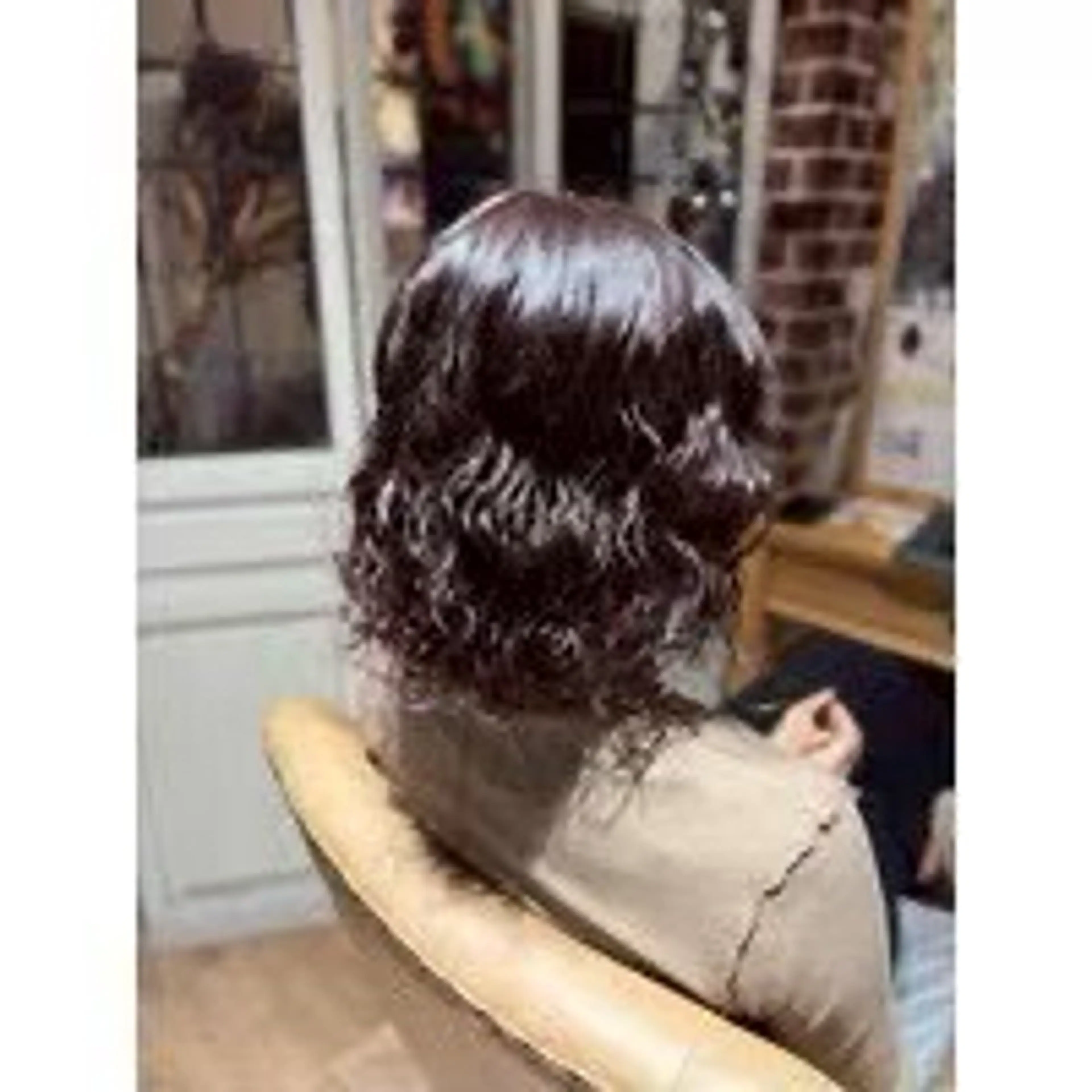 ミディアム 岡北 さくらのヘアスタイル