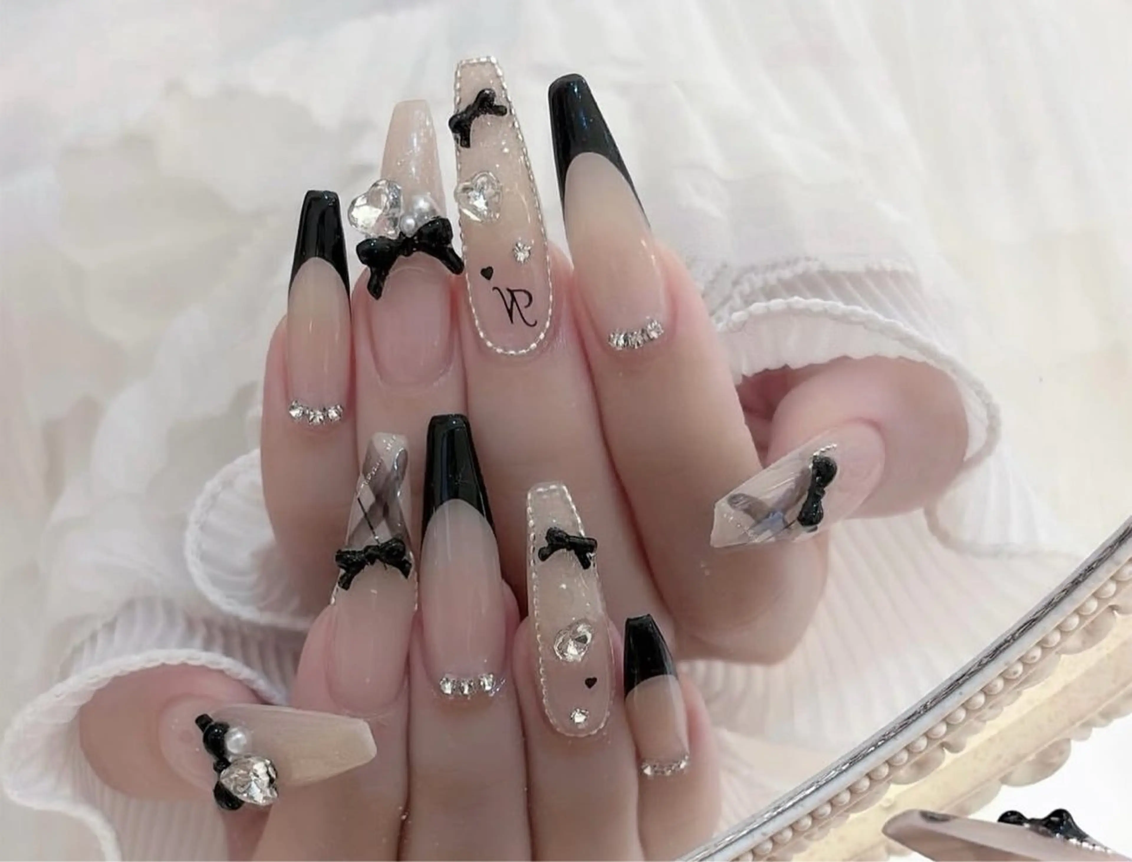 ネイル ハンドネイル She’s Lunaのネイルデザイン