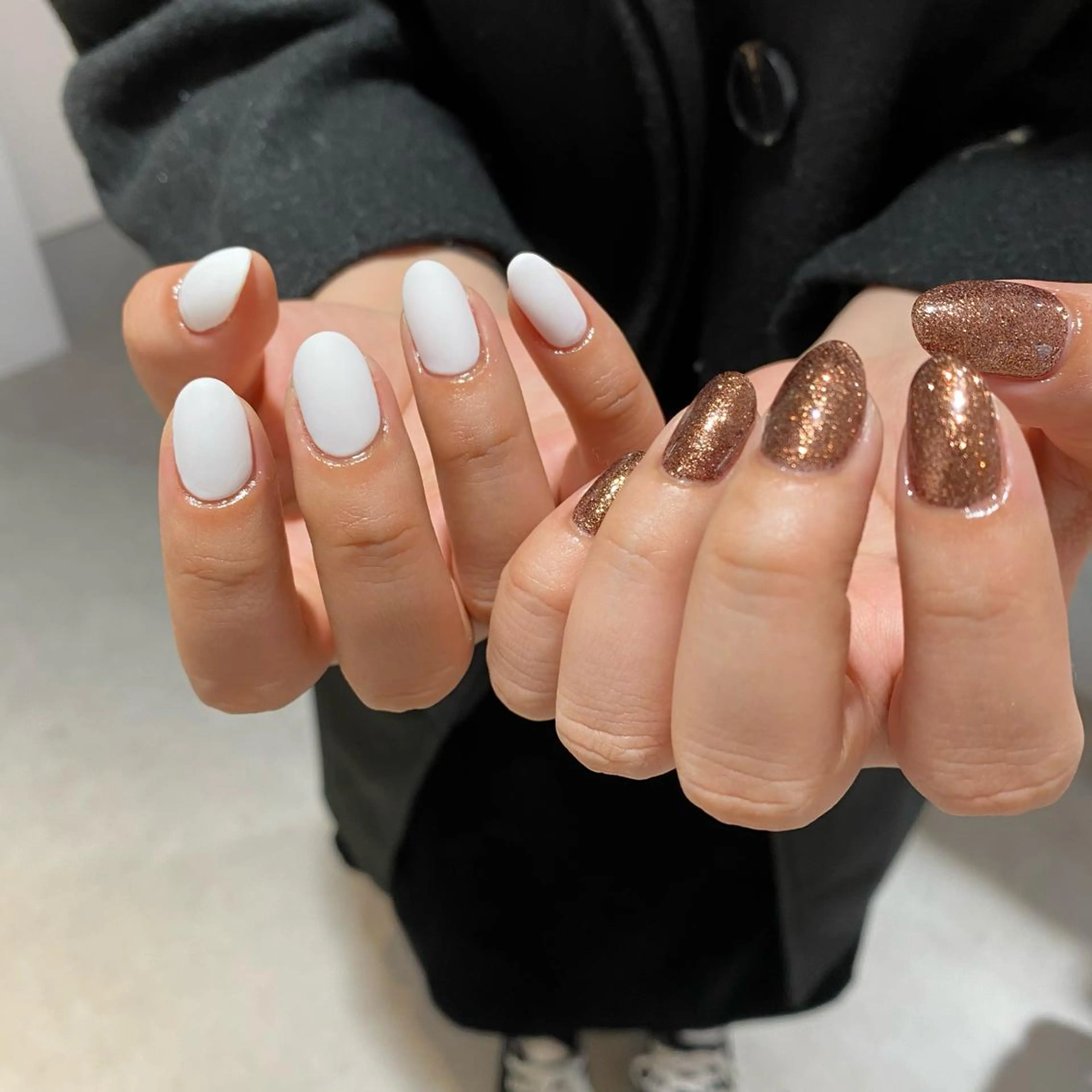 ネイル ラメ(グリッター) マットネイル シンプルネイル ハンドネイル 岩本 杏のネイルデザイン