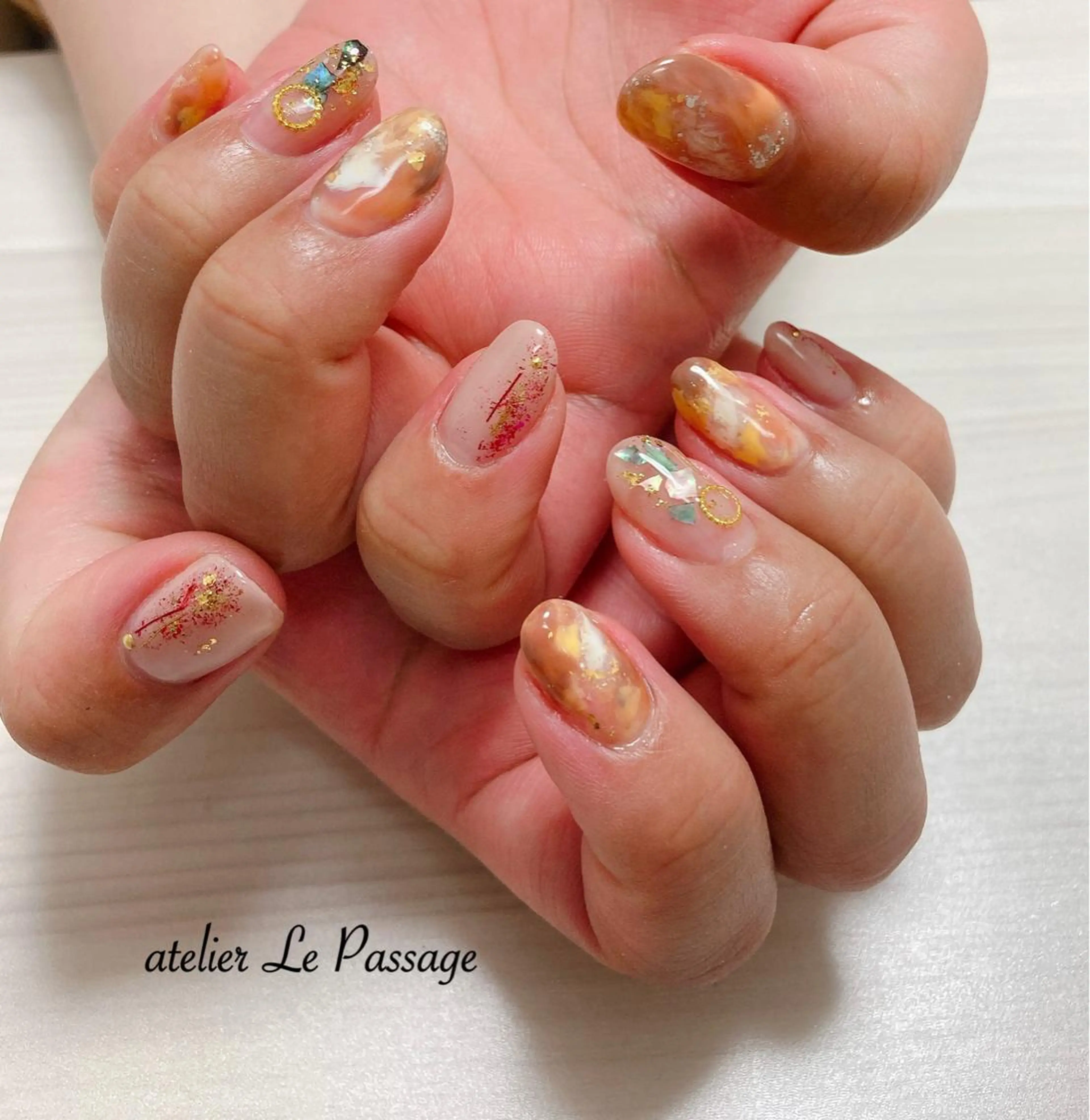 ネイル ジェルネイル ラメ(グリッター) 大理石ネイル(マーブル) ニュアンスネイル パラジェル Atelier Le Passage所属・h nakatsukaのネイルデザイン