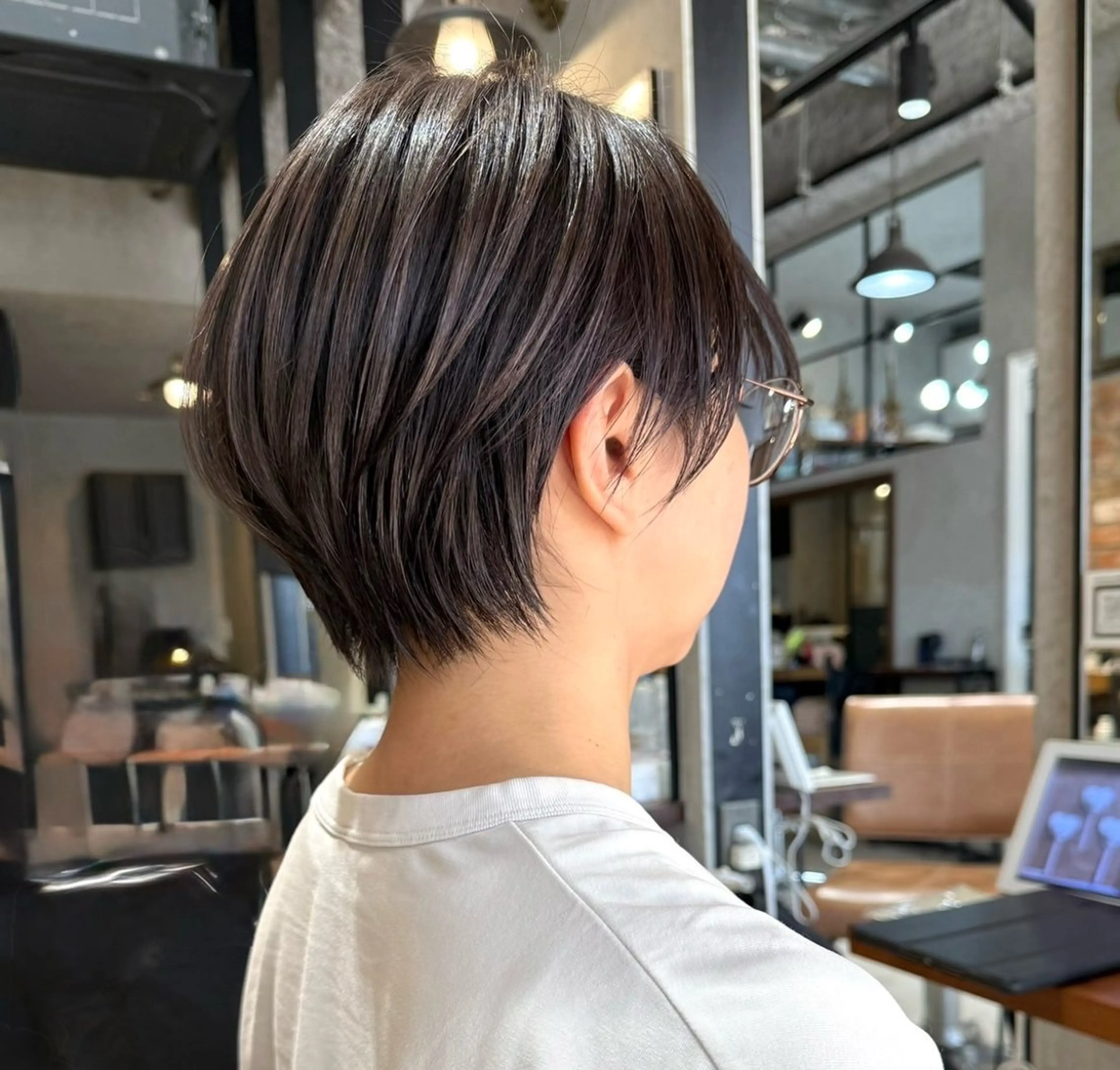 ショート ショートヘア 韓国レイヤー/ ショート Eightのヘアスタイル