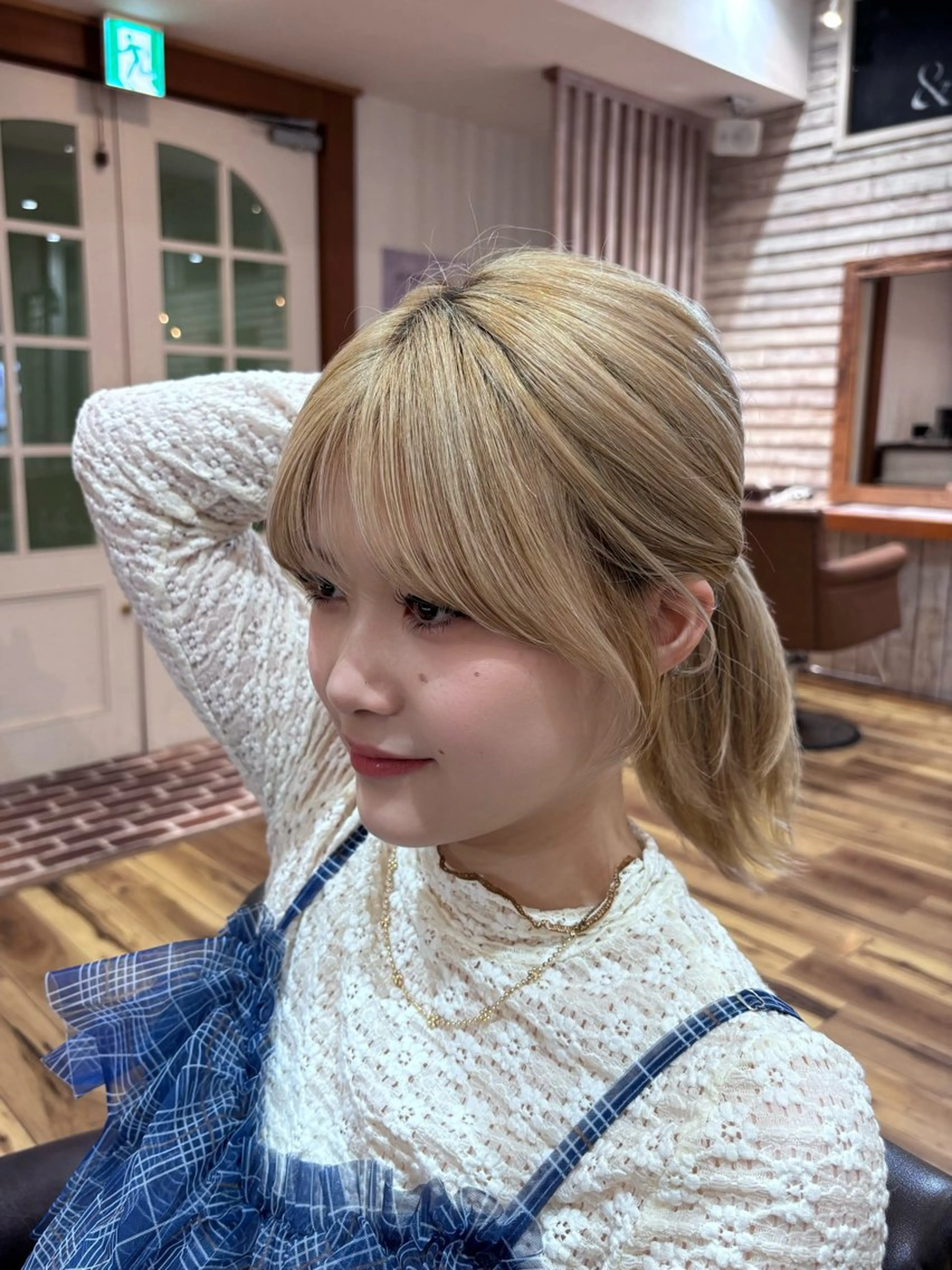 ミディアム カラー 顔周りカット 韓国風ヘア レイヤーカット 小顔カット カット ヘアカラー トリートメント 越冨　レイヤー/ 顔周り特化/髪質改善のヘアスタイル