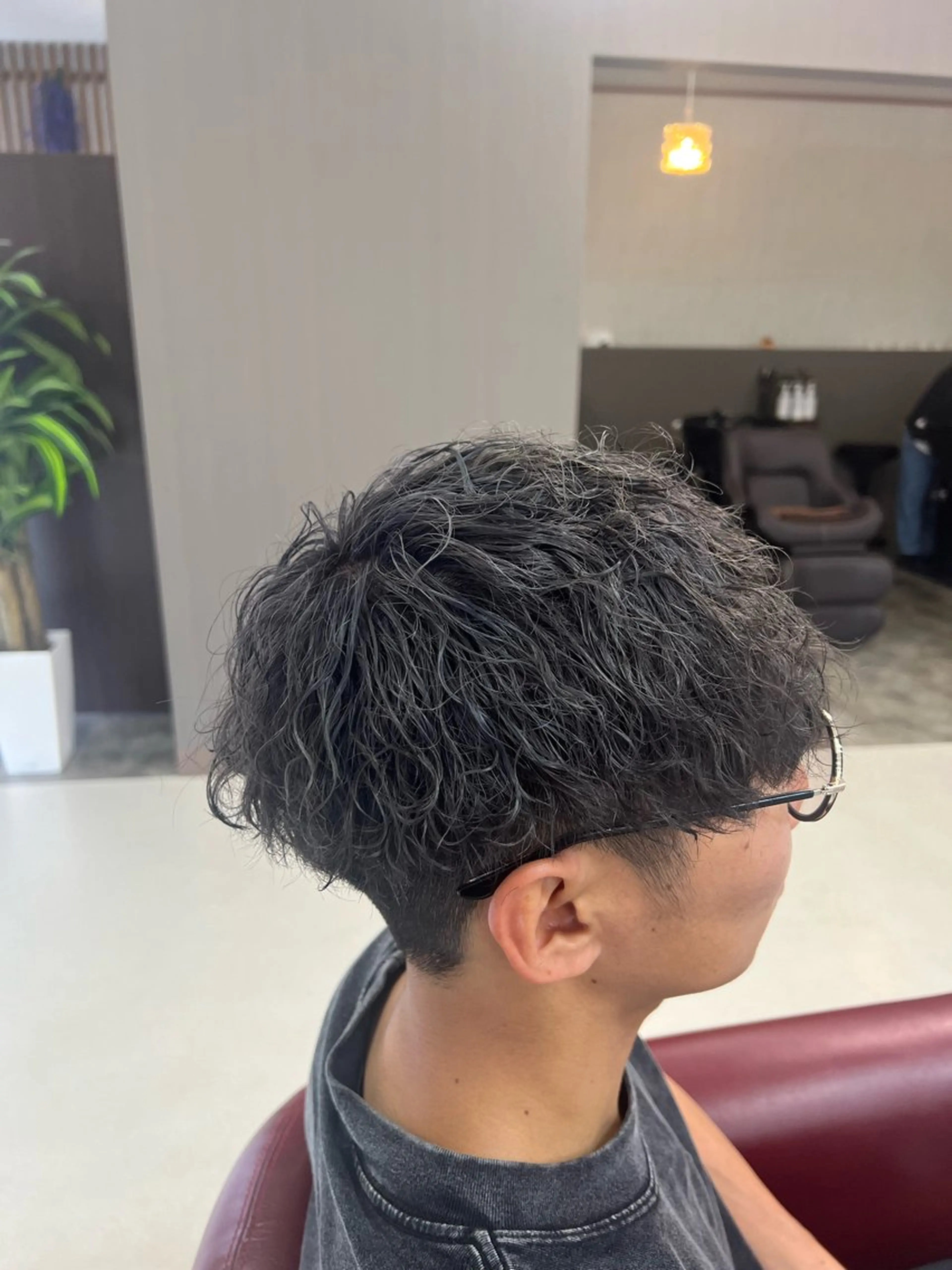 ショート パーマ メンズ メンズブリーチ メンズパーマ 波巻きパーマ KEN 🌟のヘアスタイル