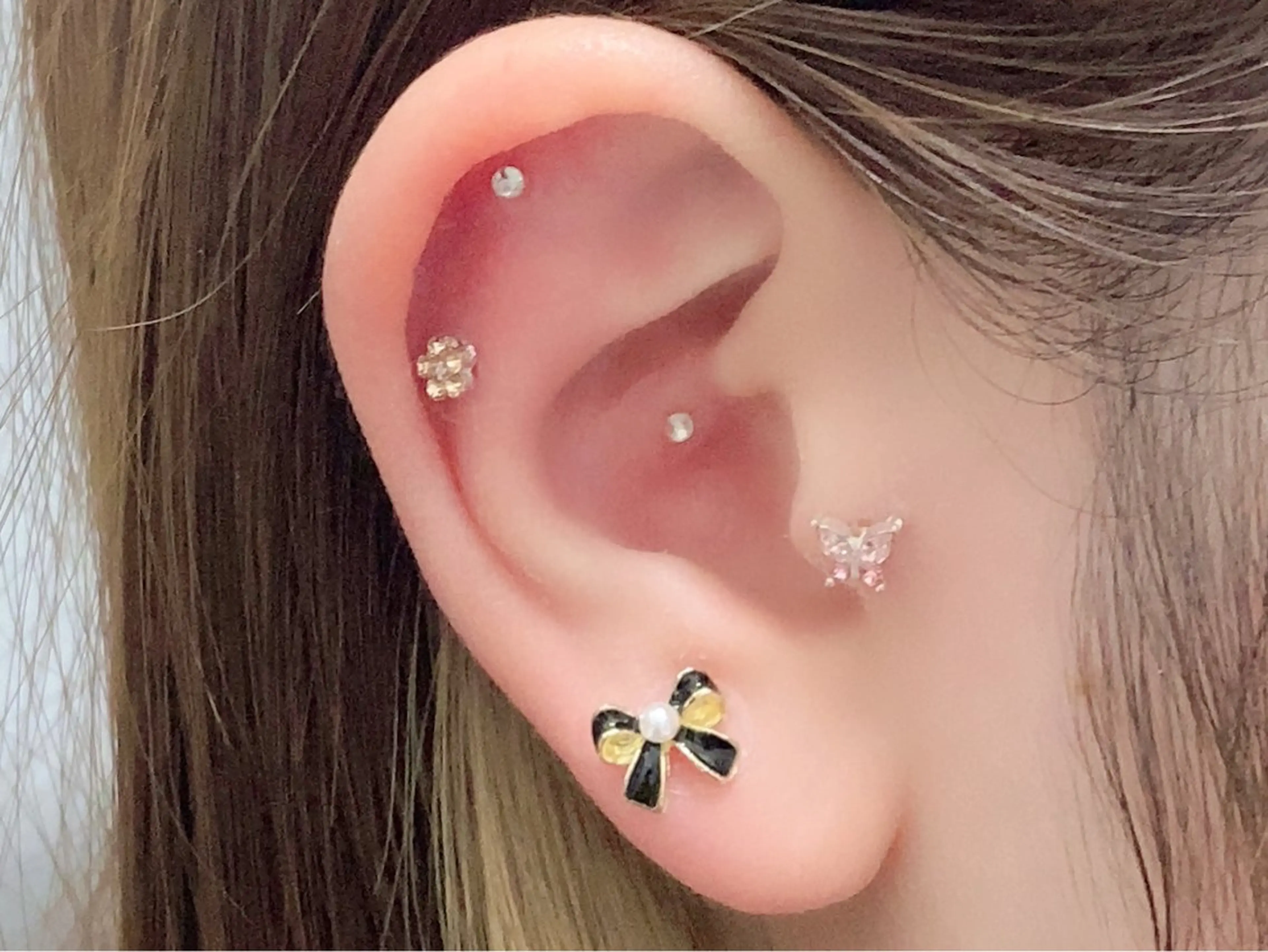 ☀️平日限定☀️✨🩵✨ 耳つぼジュエリー✨🩵✨ 両耳で10粒✨️の写真