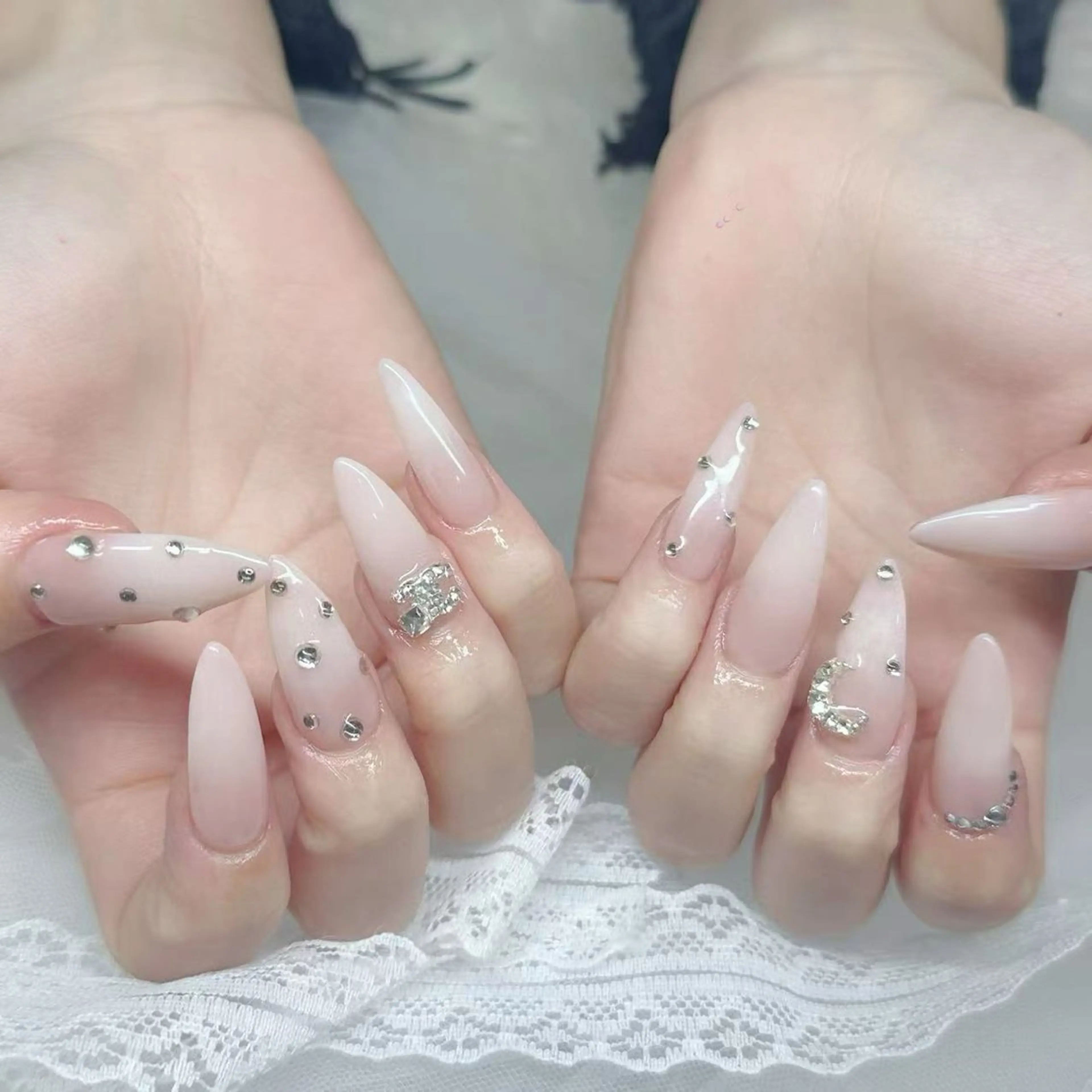 ネイル ハンドネイル ハンドケア The Nail & Eye Lashの眉毛・アイブロウイメージ