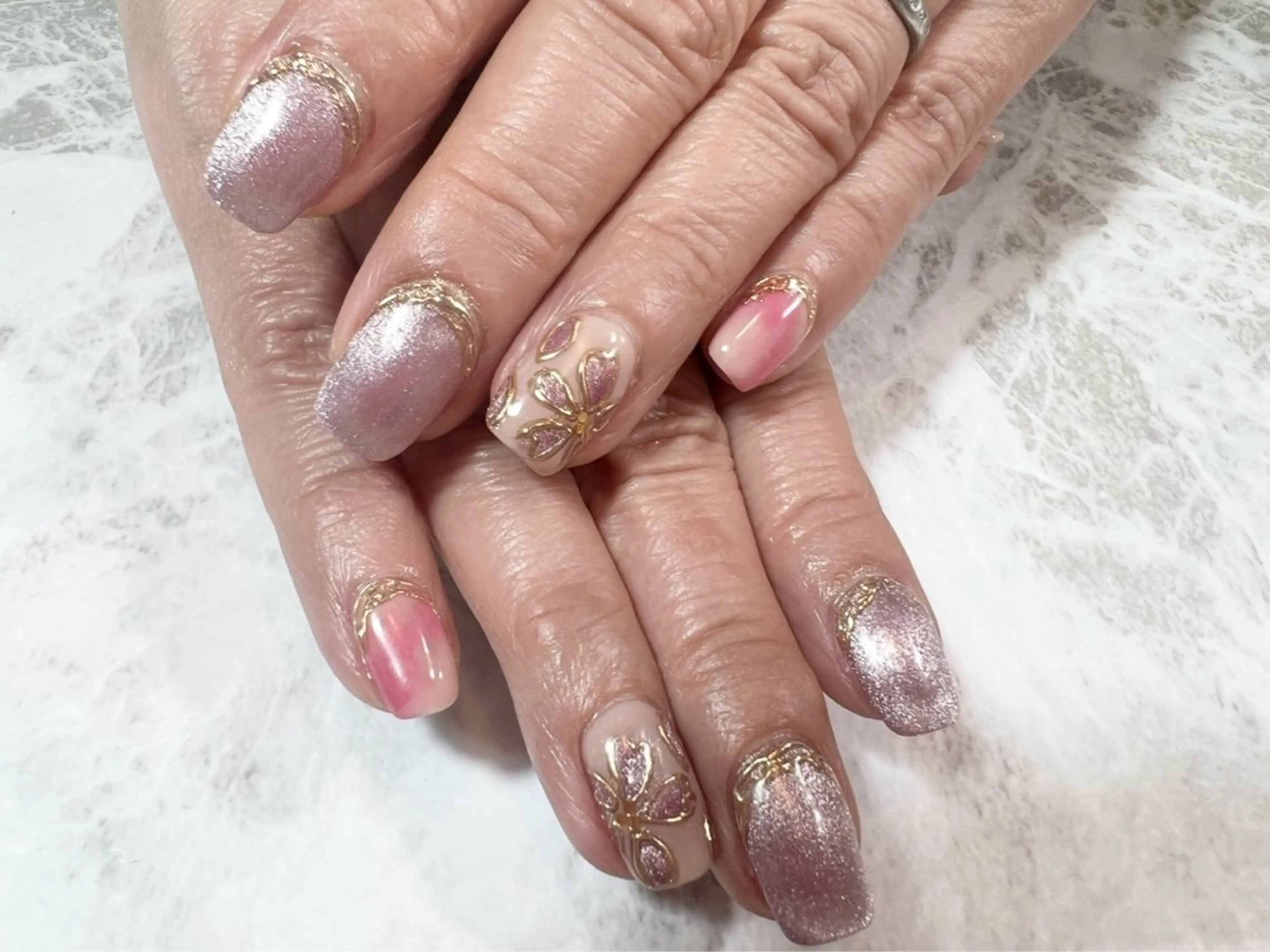 ネイル アートネイル ミラーネイル Alococo nail所属・Alococo nail 弁天町店のネイルデザイン