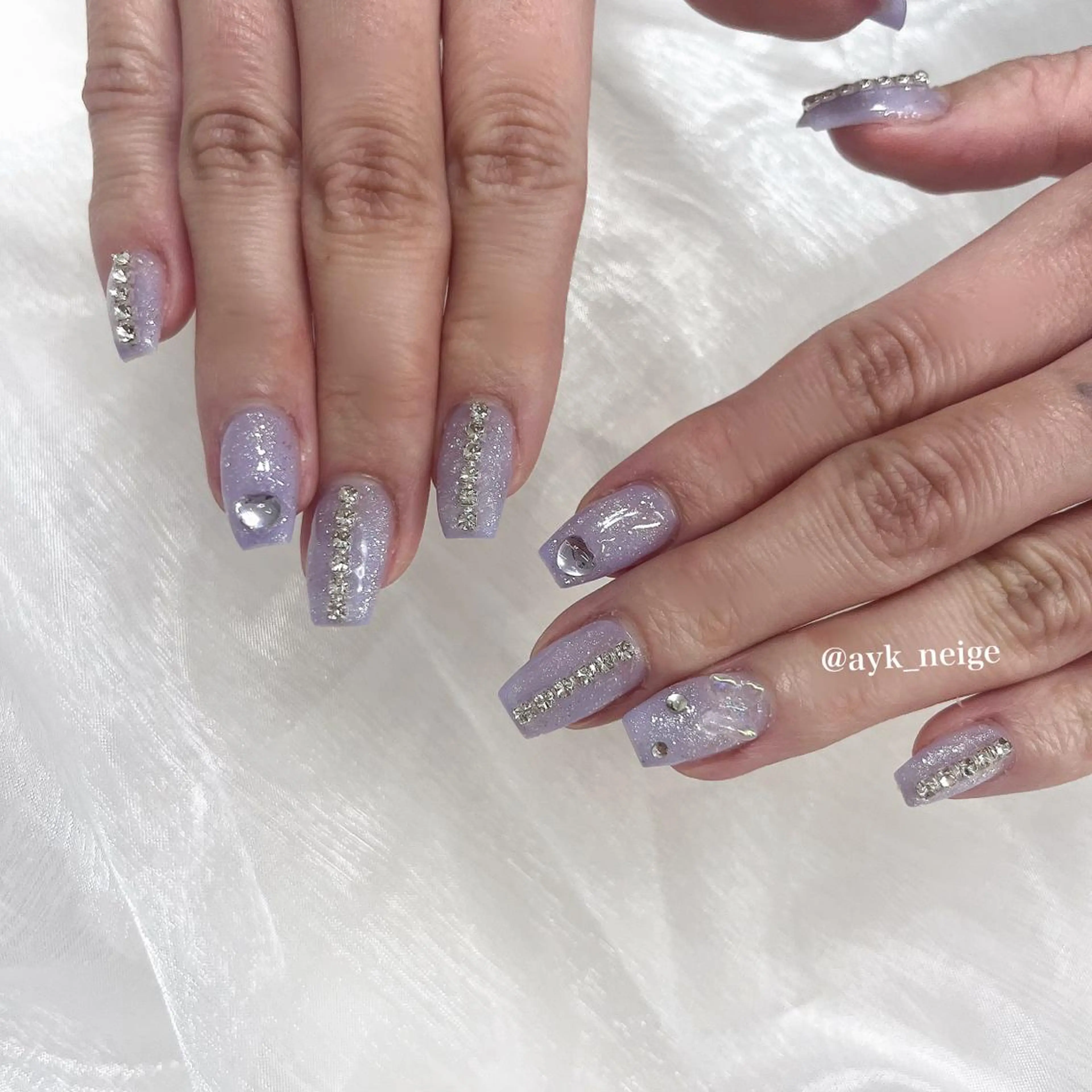 ネイル フットネイル フレンチネイル キラキラネイル 韓国ネイル リボン n'eige nail所属・大谷 綾香のネイルデザイン