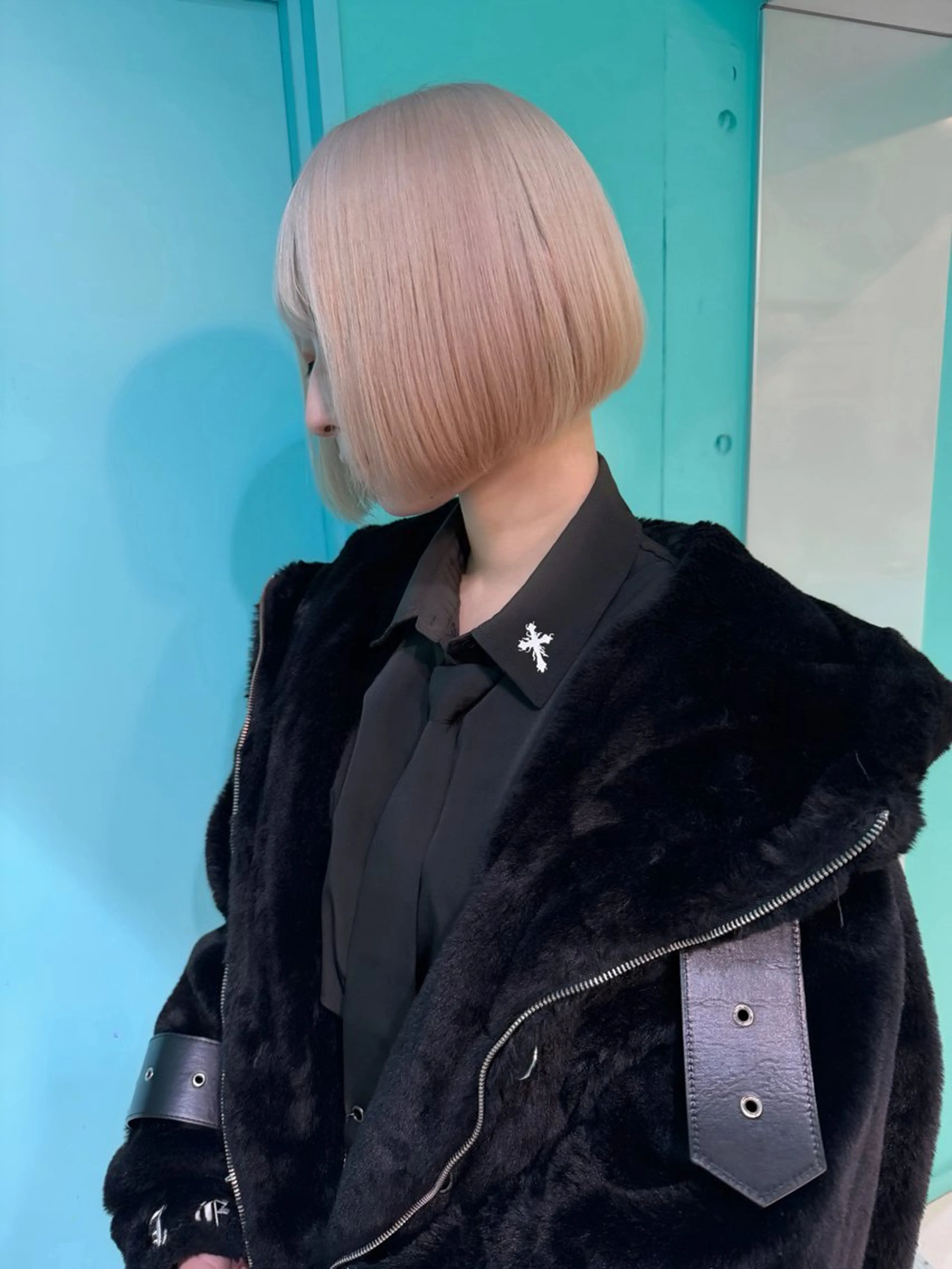 ショート カラー ベージュカラー ブリーチ ダブルカラー ミルクティーベージュ カット ヘアカラー 🫧ショート/ボブ 池袋西口・泡渕✂️のヘアスタイル