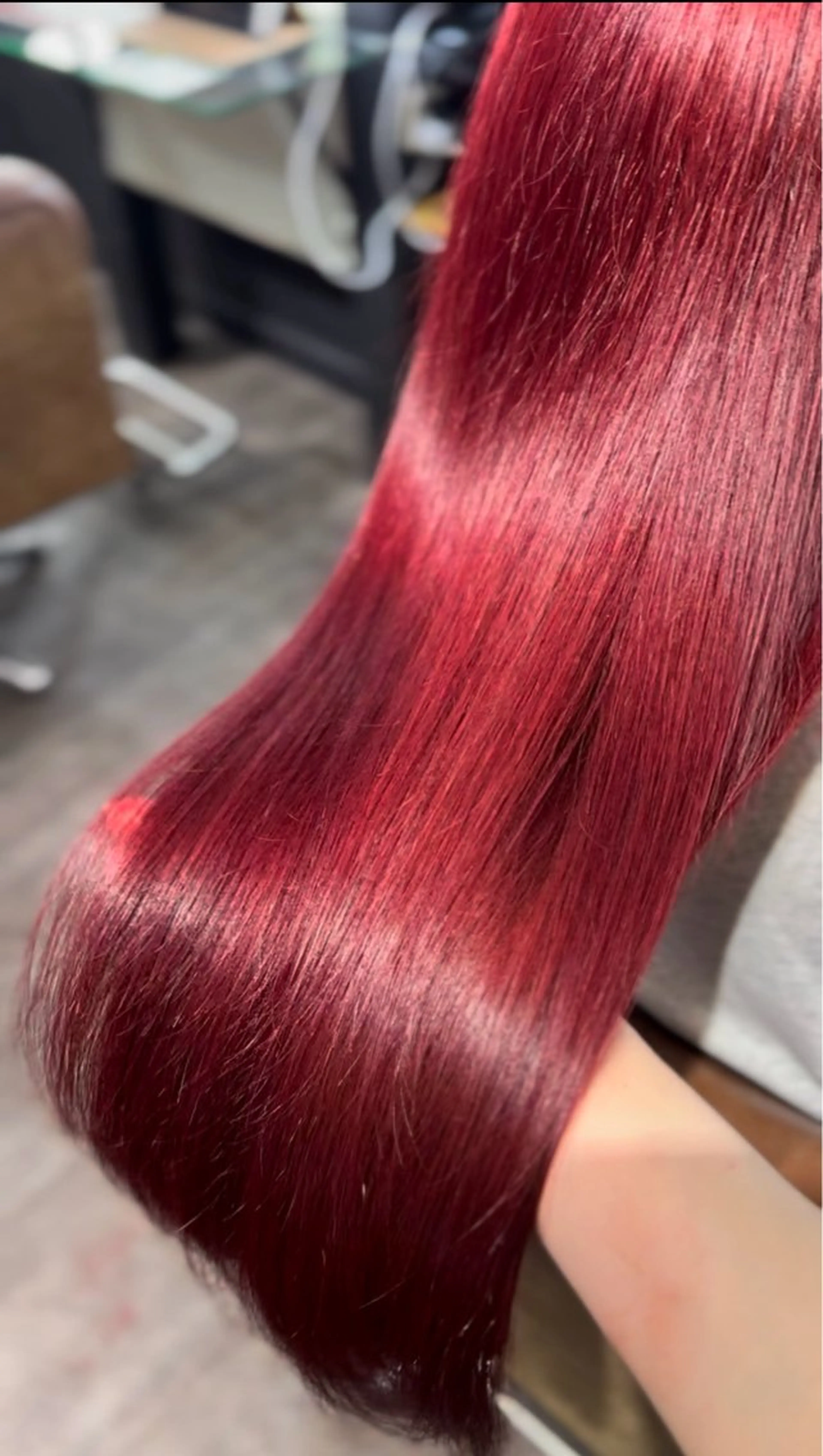 カラー 奥田 星来のヘアスタイル