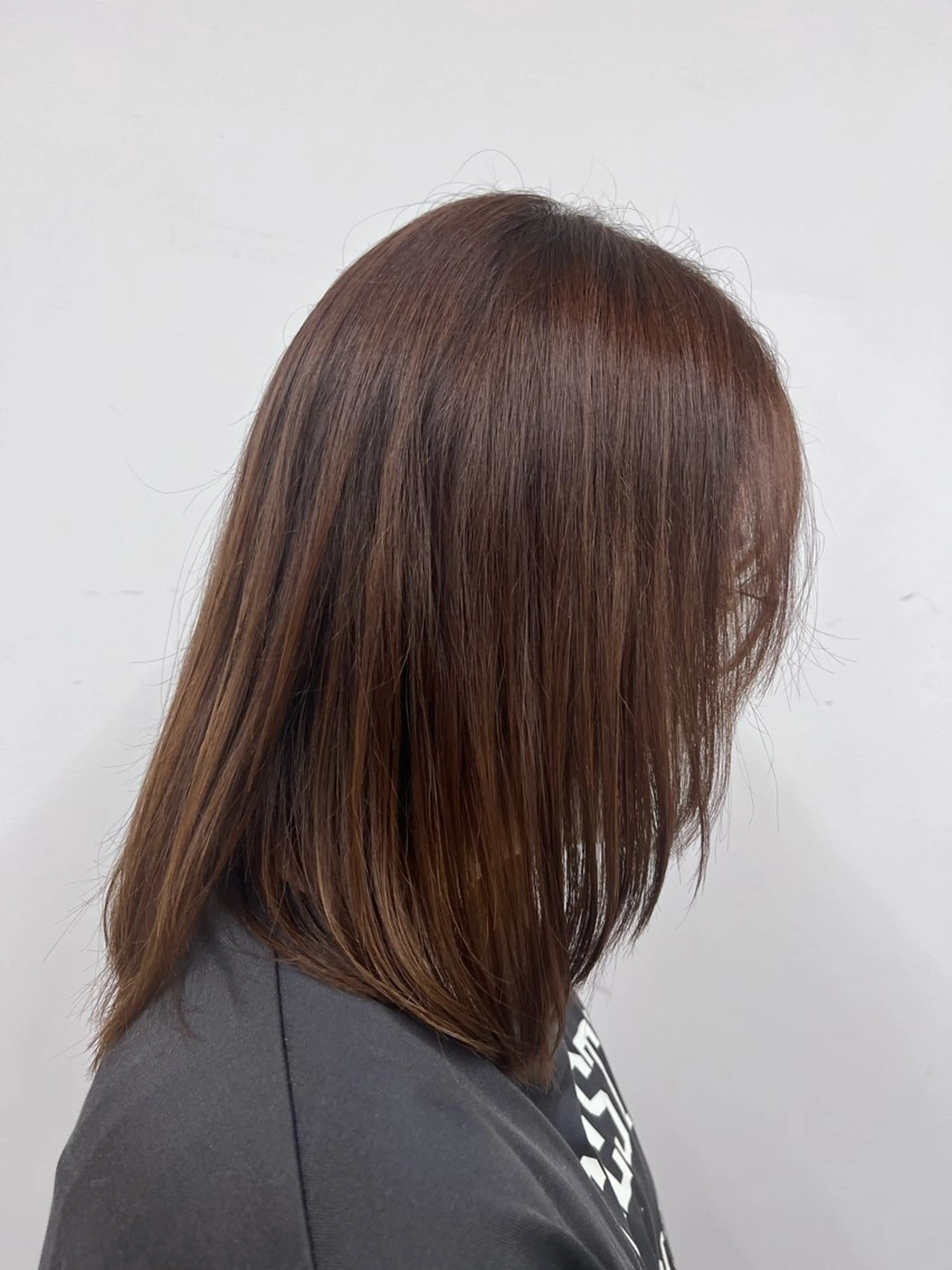 ミディアム 顔周りカット レイヤーカット 田尾 凌雅のヘアスタイル