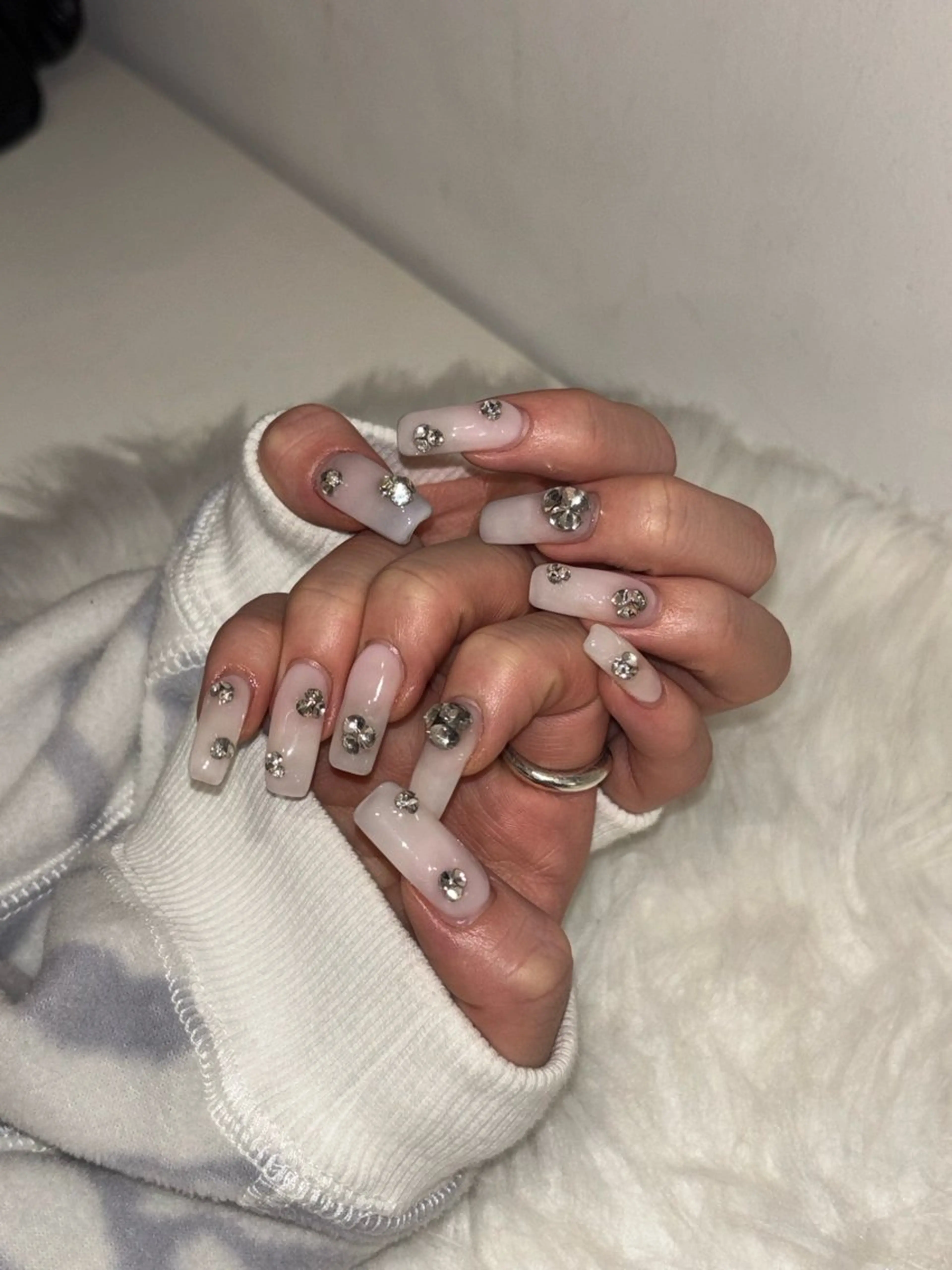 ネイル ハンドネイル ︎✧韓国/ワンホン myu︎✧のネイルデザイン