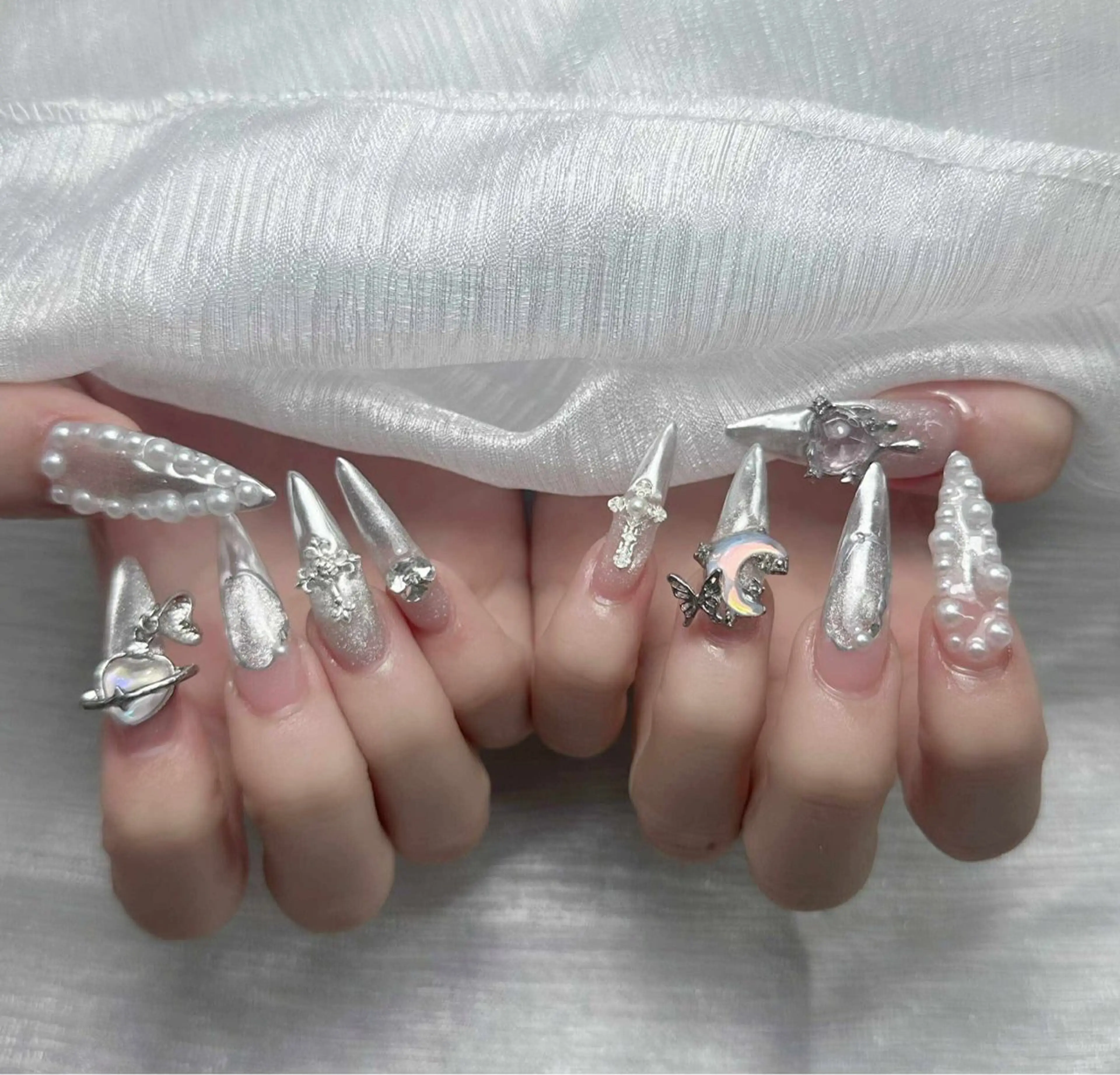 ネイル ハンドネイル ハンドケア Nova Nail Nambaのネイルデザイン