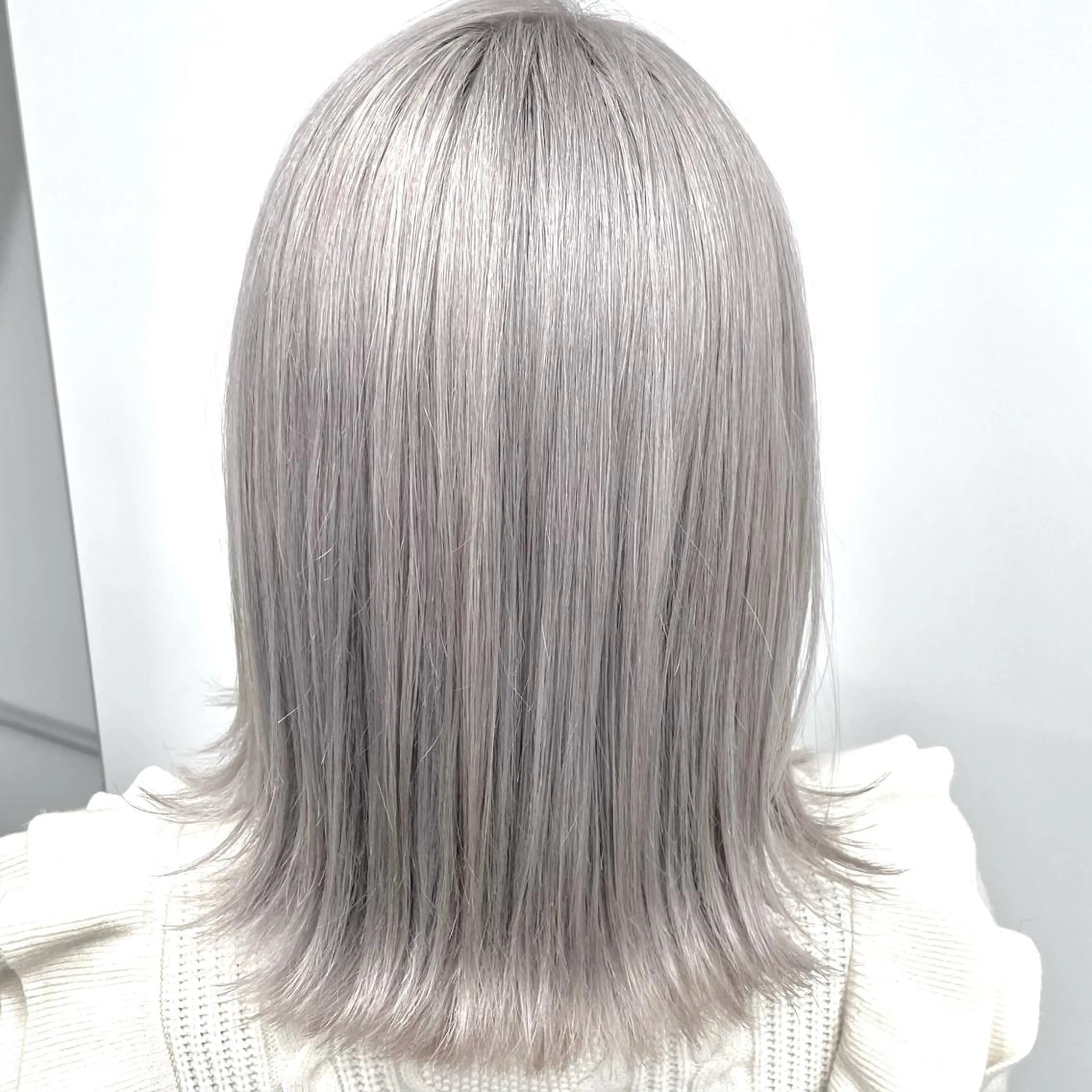 セミロング カラー ハイトーンカラー ヘアカラー トリートメント ✨MiL✨ ✨心斎橋✨のヘアスタイル