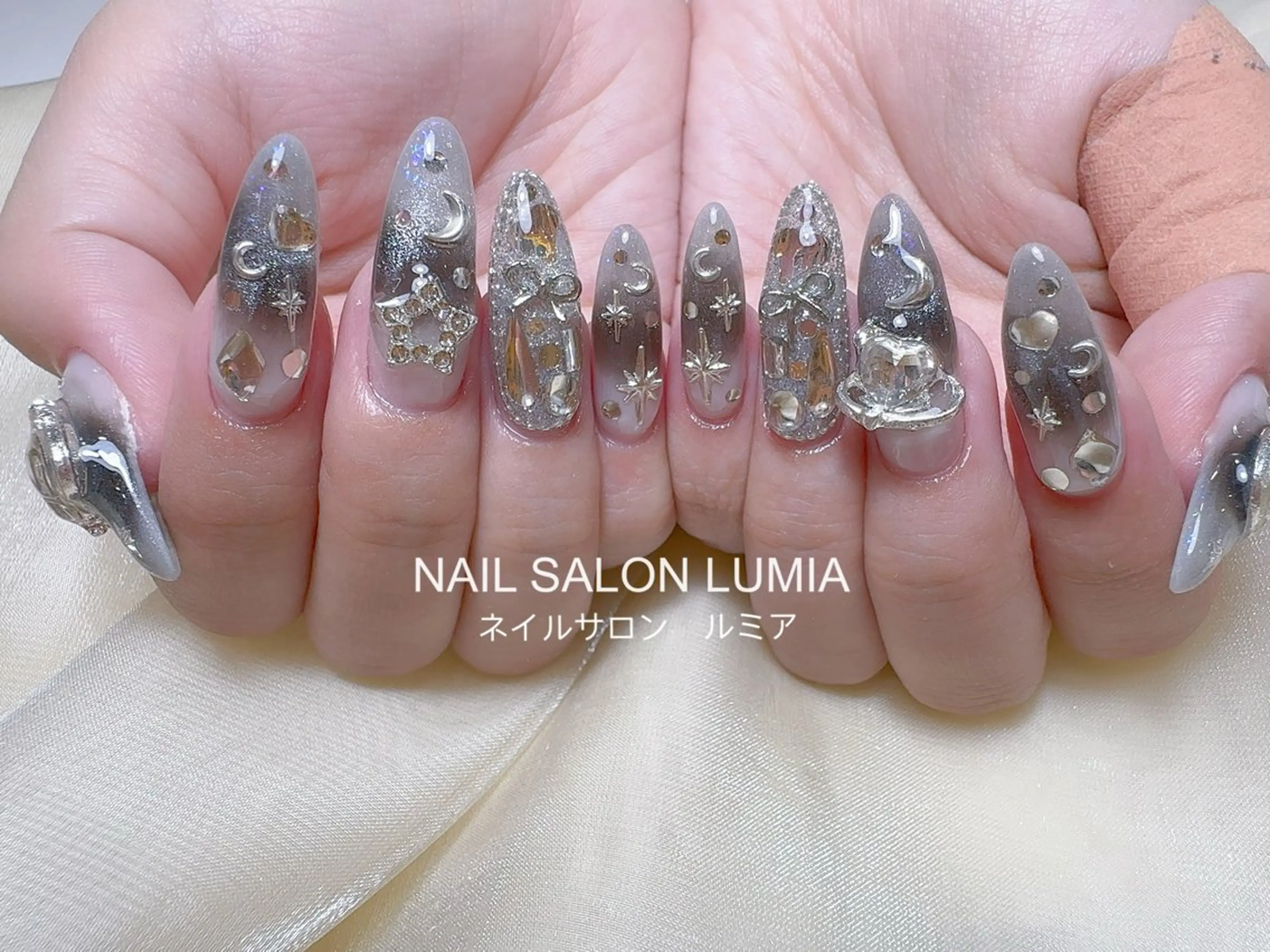 ネイル ハンドネイル ネイルサロン ルミア Lumia 店長のネイルデザイン