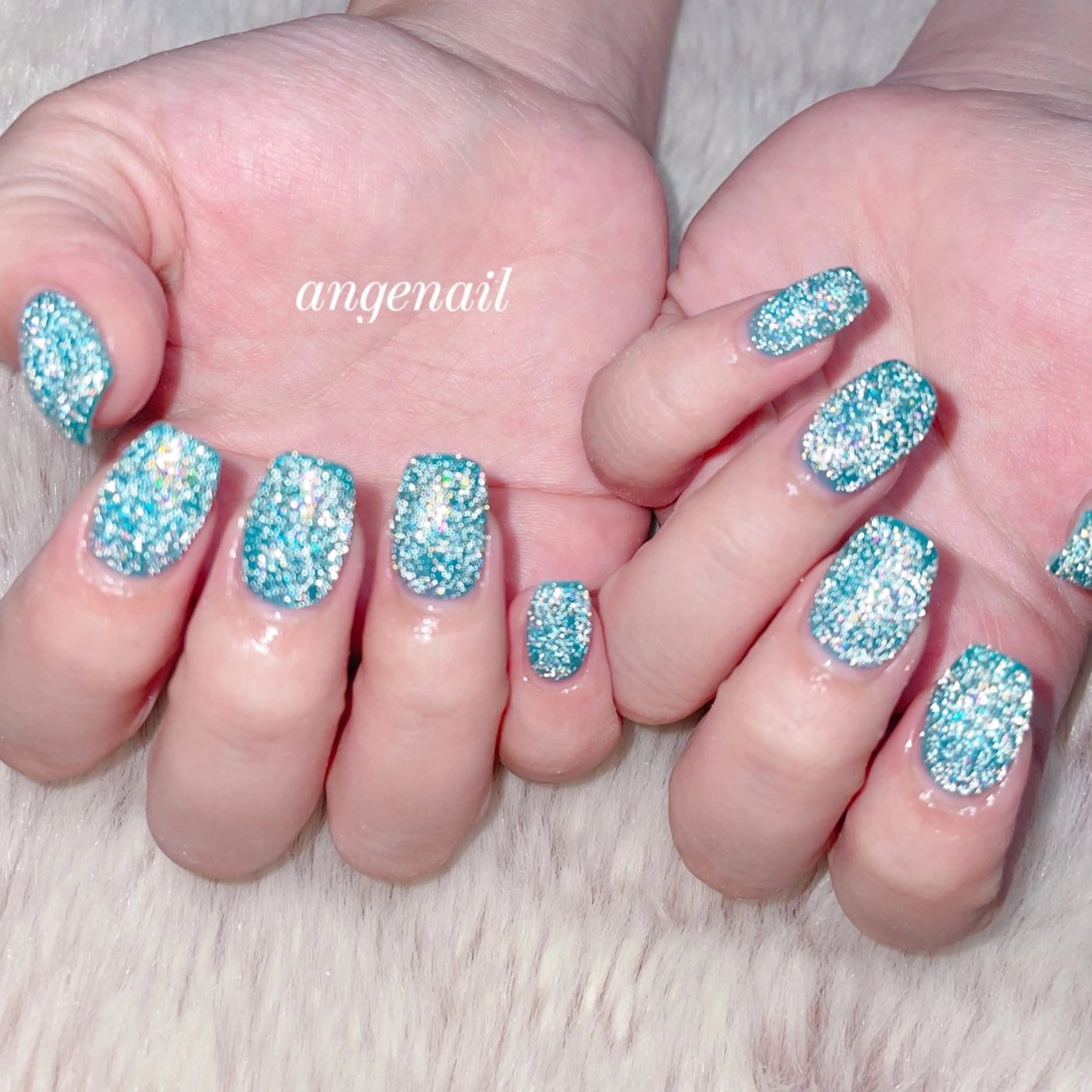 ネイル ハンドネイル オーナーネイリスト MAKIのネイルデザイン