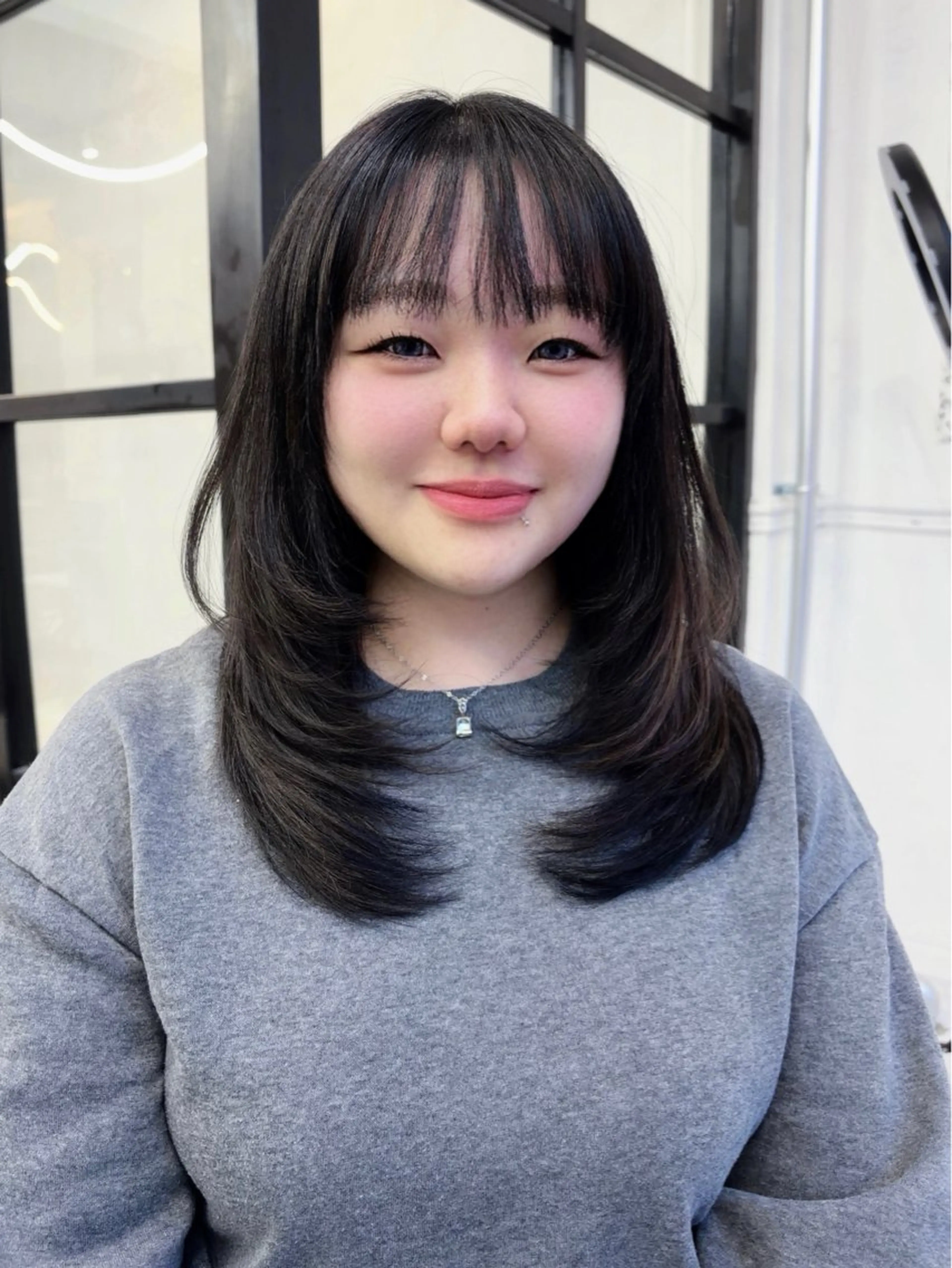 ロング 顔周りカット 韓国風ヘア レイヤーカット ロング Maison HARU宮本 楓のヘアスタイル