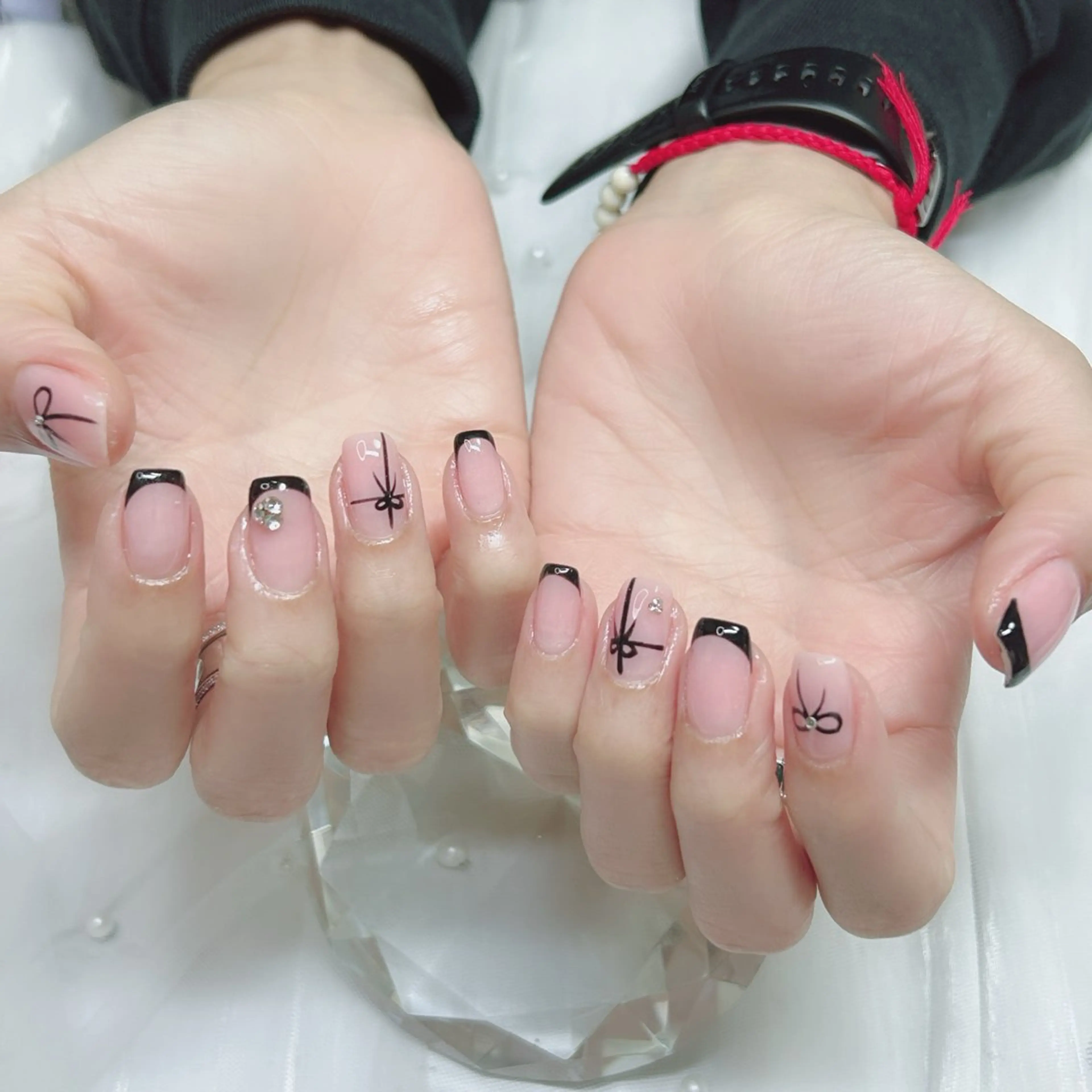 ネイル オーロラネイル ミラーネイル オフィスネイル ワンカラーネイル シンプルネイル ハンドネイル Cute Tips nailのネイルデザイン