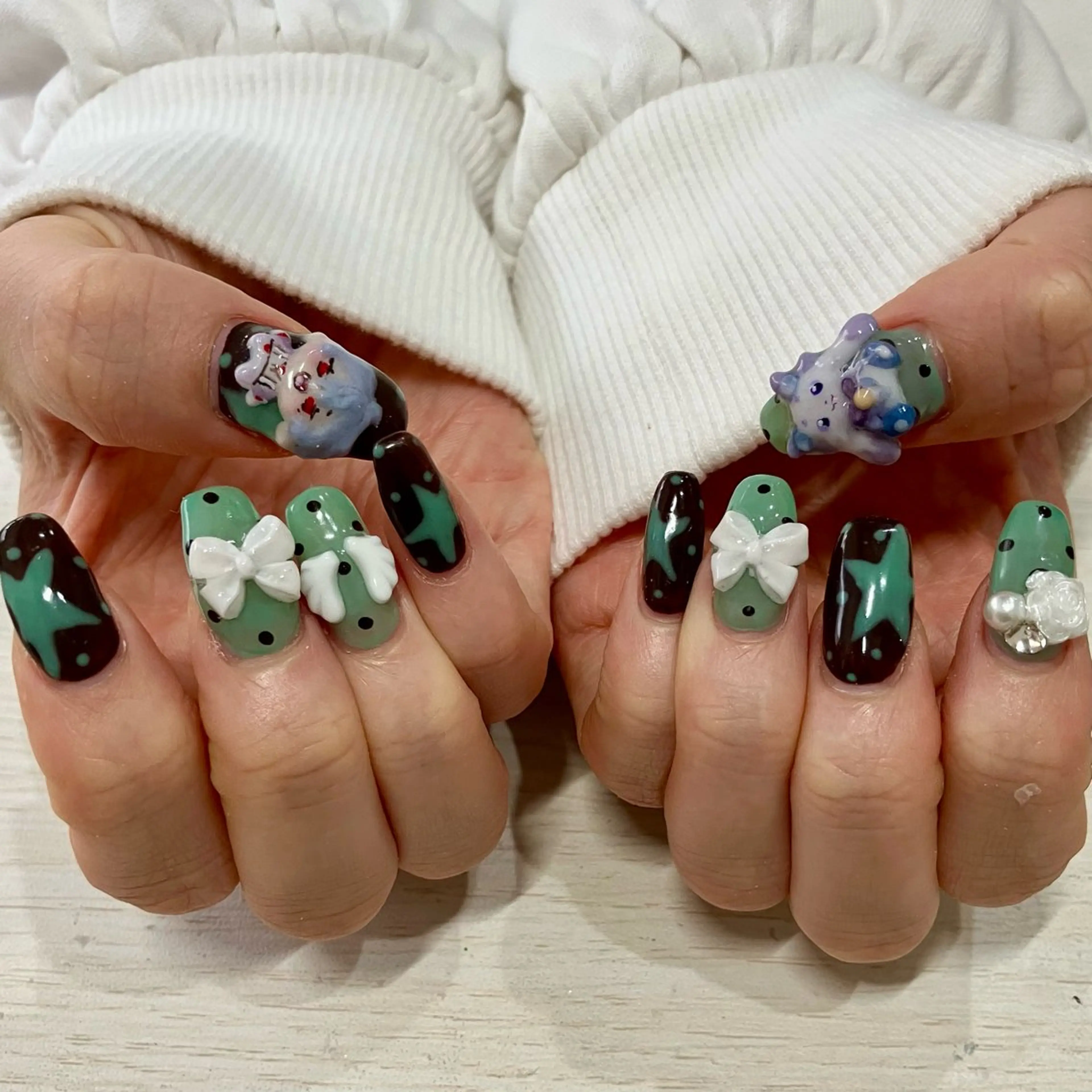 ネイル YURALINA sakiのネイルデザイン