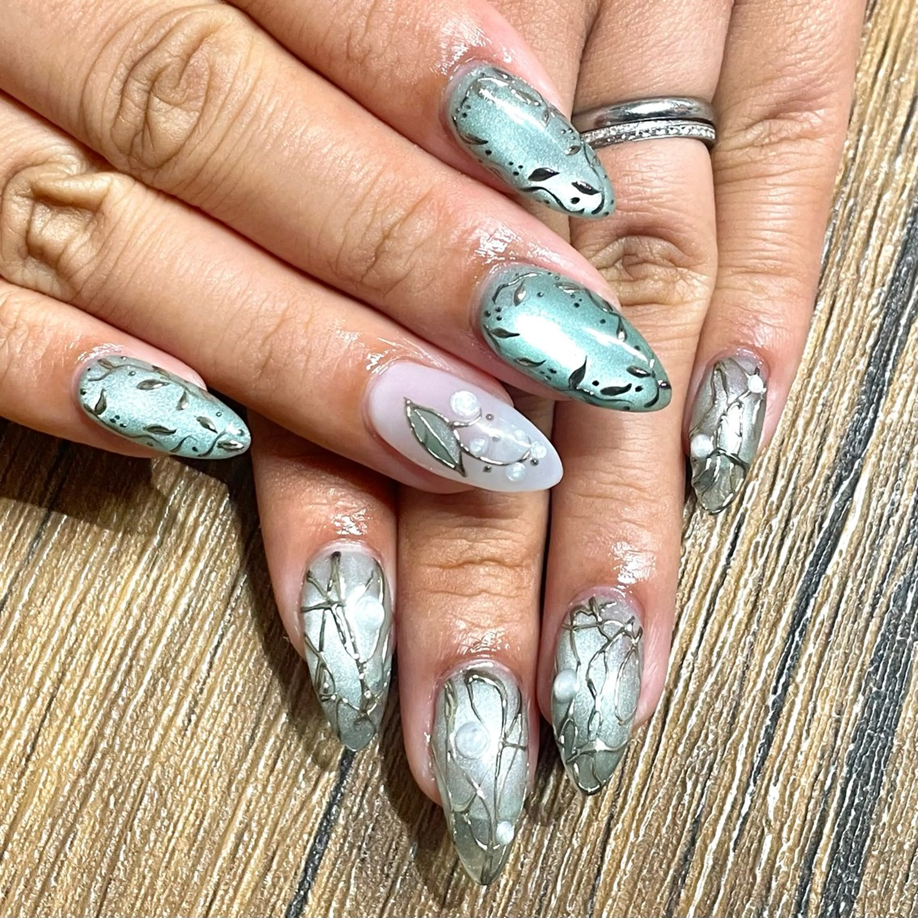 ネイル ハンドネイル Total Salon Vonita（トータルサロンヴォニータ）所属・Natsumi 𓂃𓈒𓏸𓍯のネイルデザイン