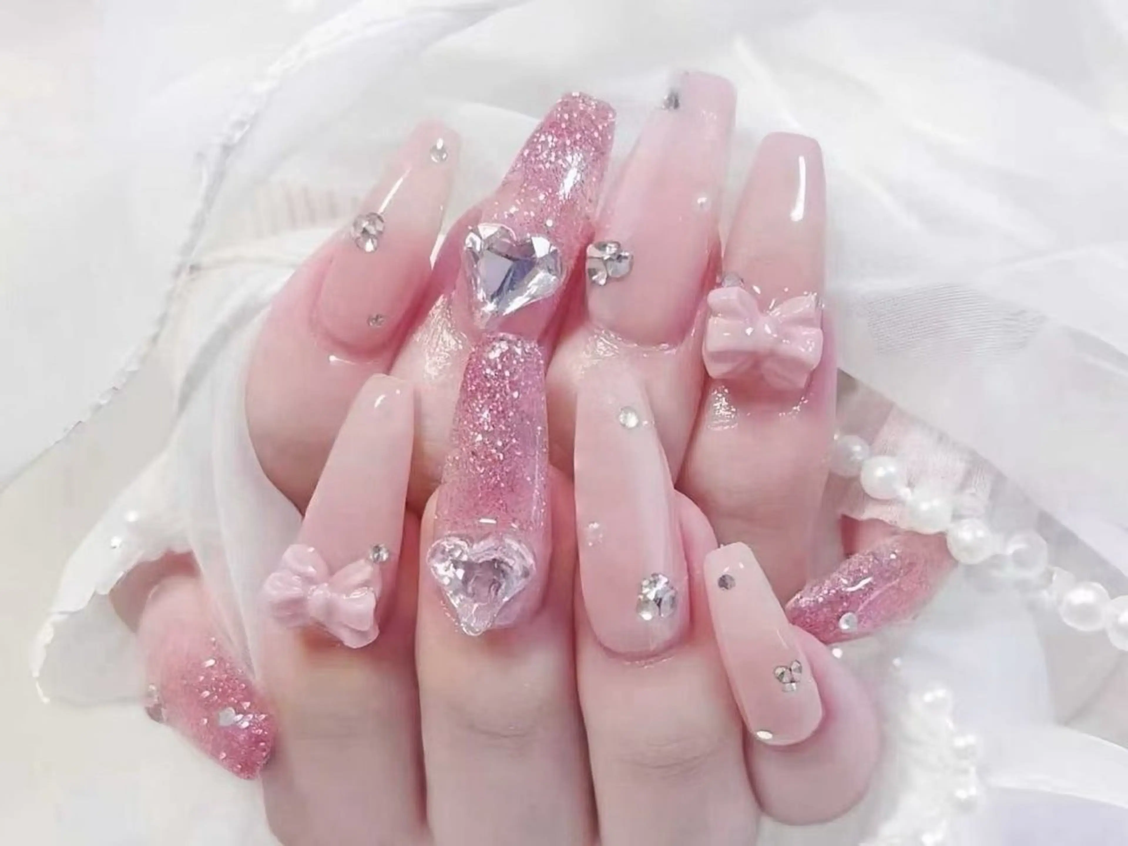 ネイル ハンドネイル H3 NAIL エミのネイルデザイン