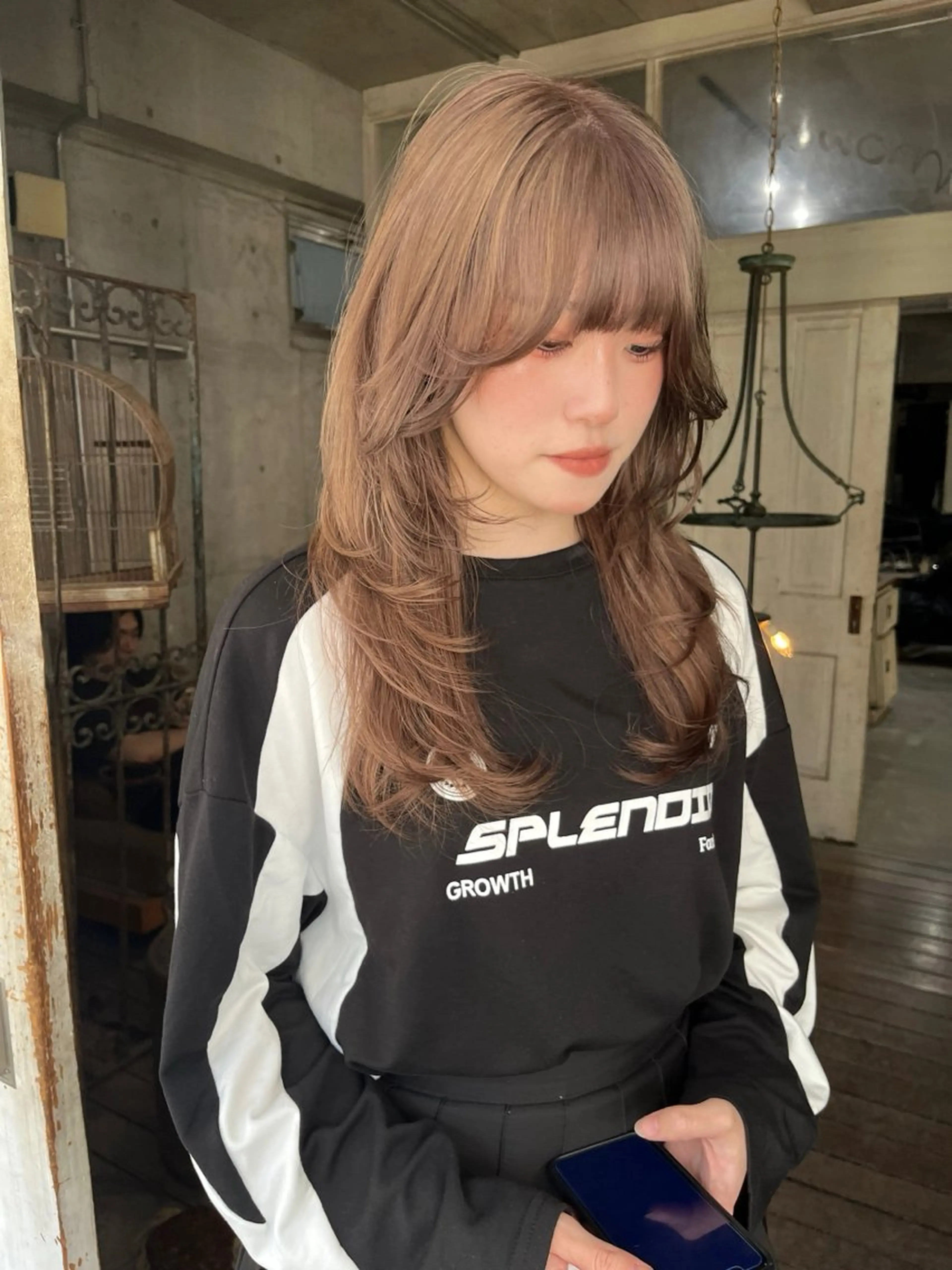 ミディアム カラー カット ヘアカラー トリートメント ハイトーン/顔まわり レイヤー/YUKAのヘアスタイル