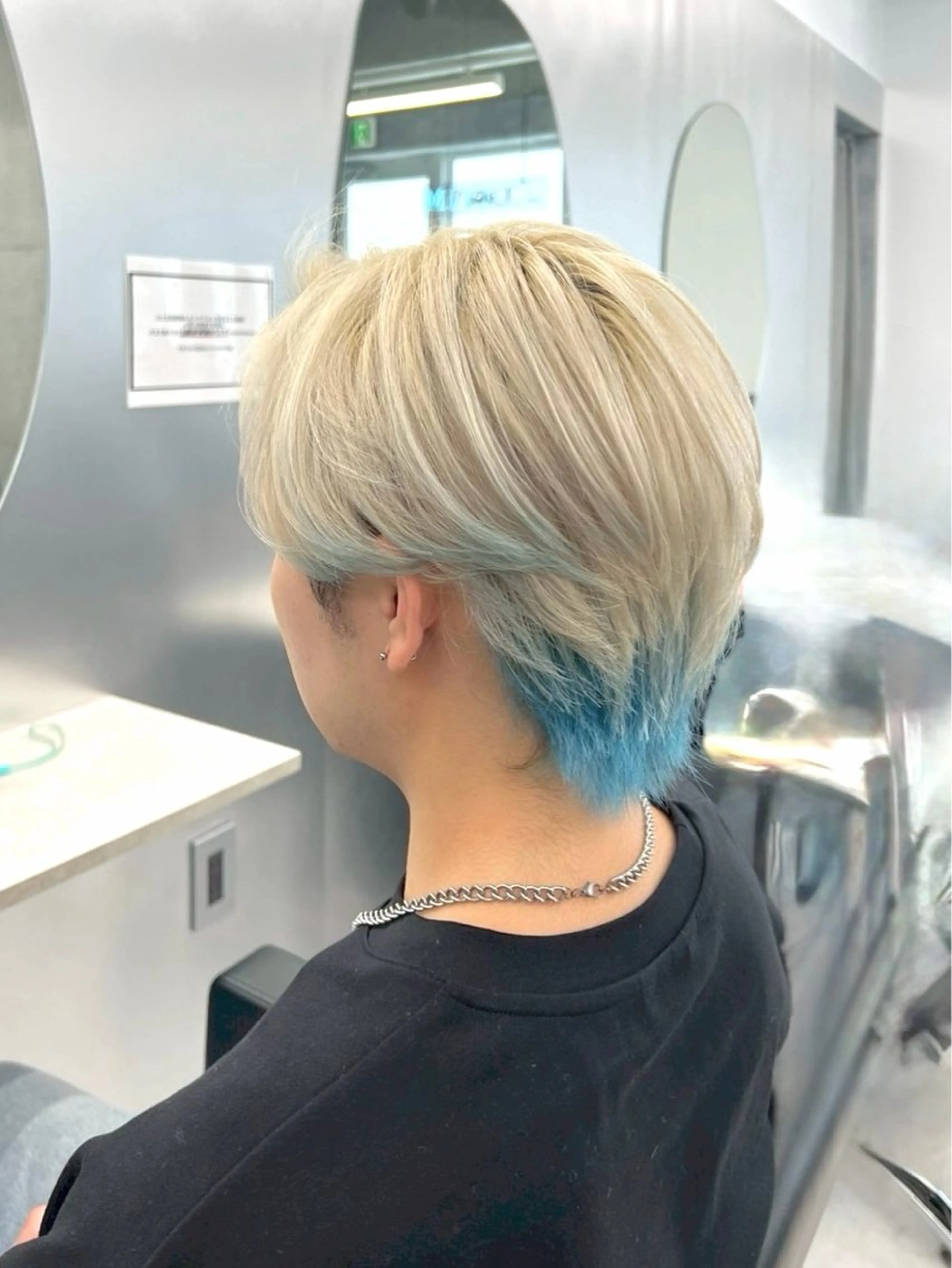 メンズ 🦋ハイトーン×ア レンジ💫Leenaのヘアスタイル