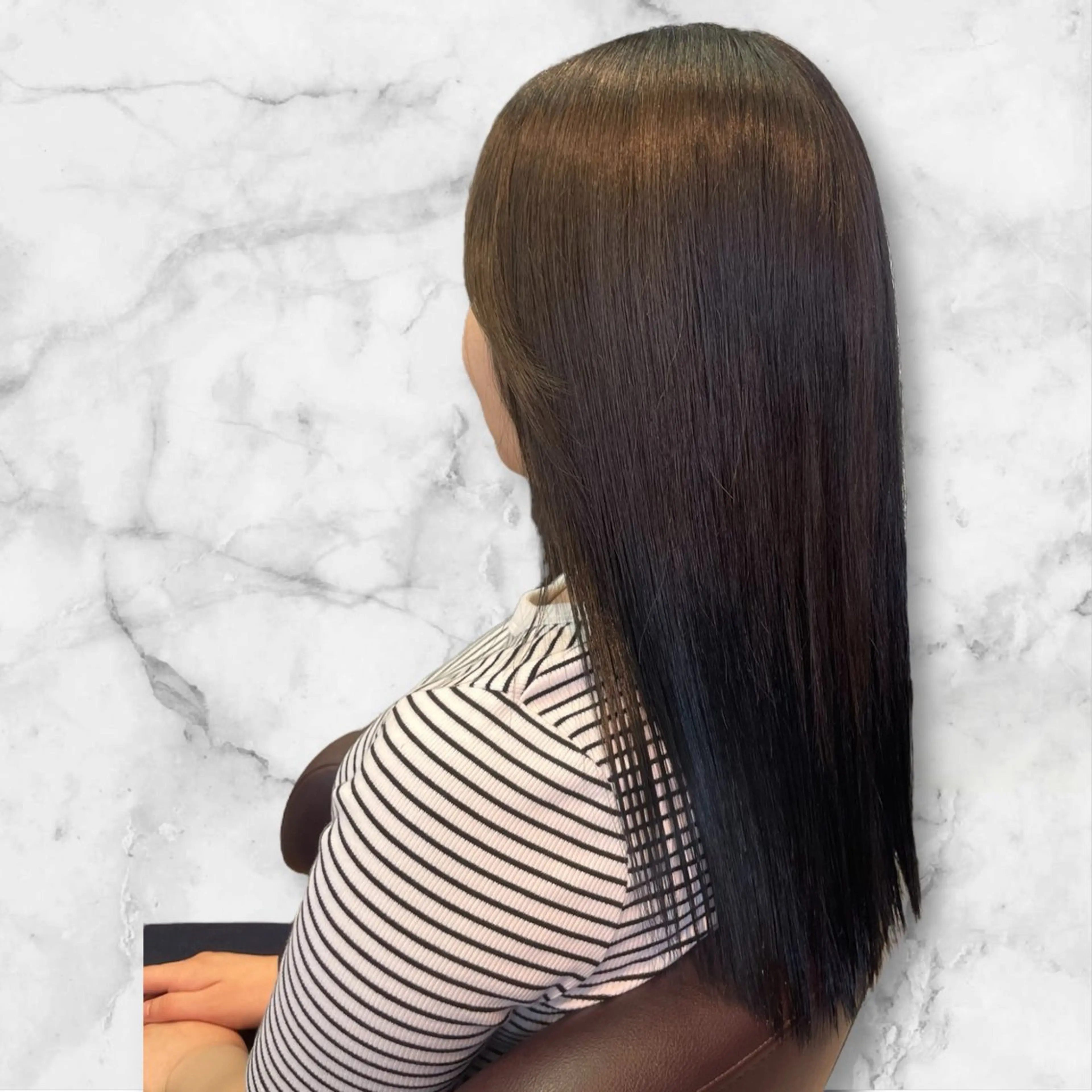 ロング カラー 透明感カラー 顔周りカット カット ヘアカラー プルシールエクステ/ ハイトーン/ブリーチのヘアスタイル