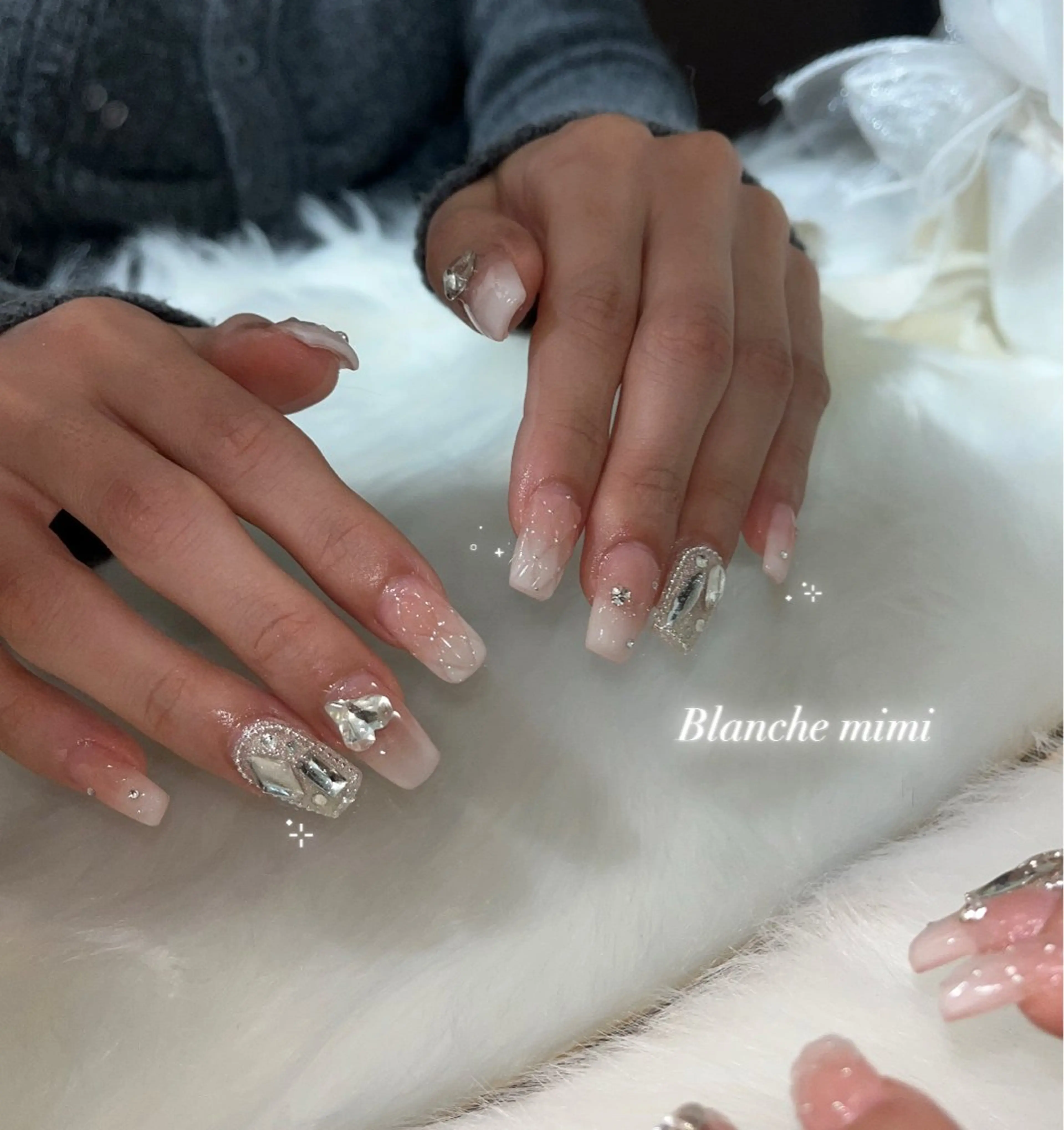 ネイル ハンドネイル Blanche mimi.u_aのネイルデザイン