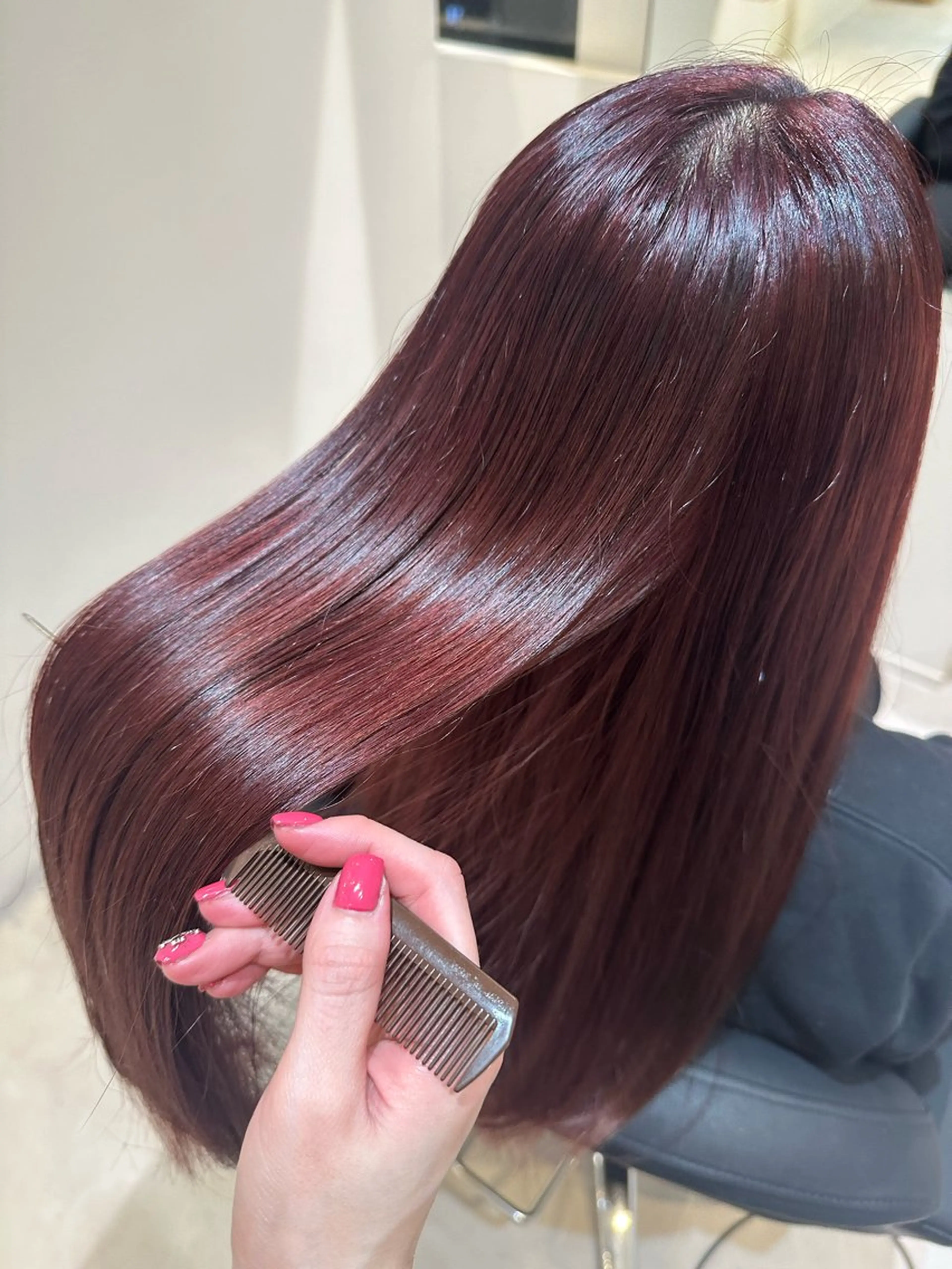 セミロング Emuest心斎橋 SAKIのヘアスタイル