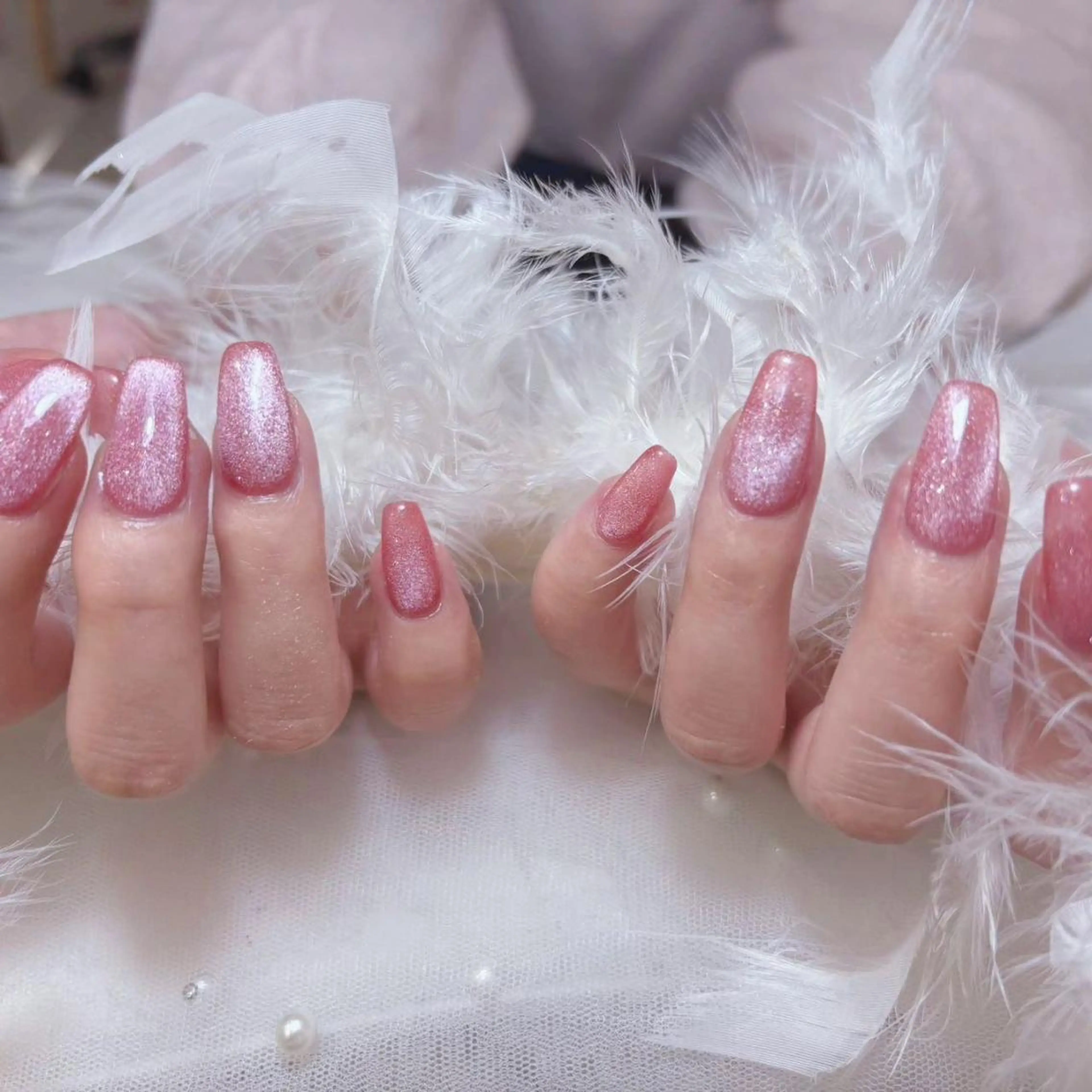 ネイル アートネイル オーロラネイル ガーリー キラキラネイル 韓国ネイル ハンドネイル ハンドケア Plenty 🚢のネイルデザイン