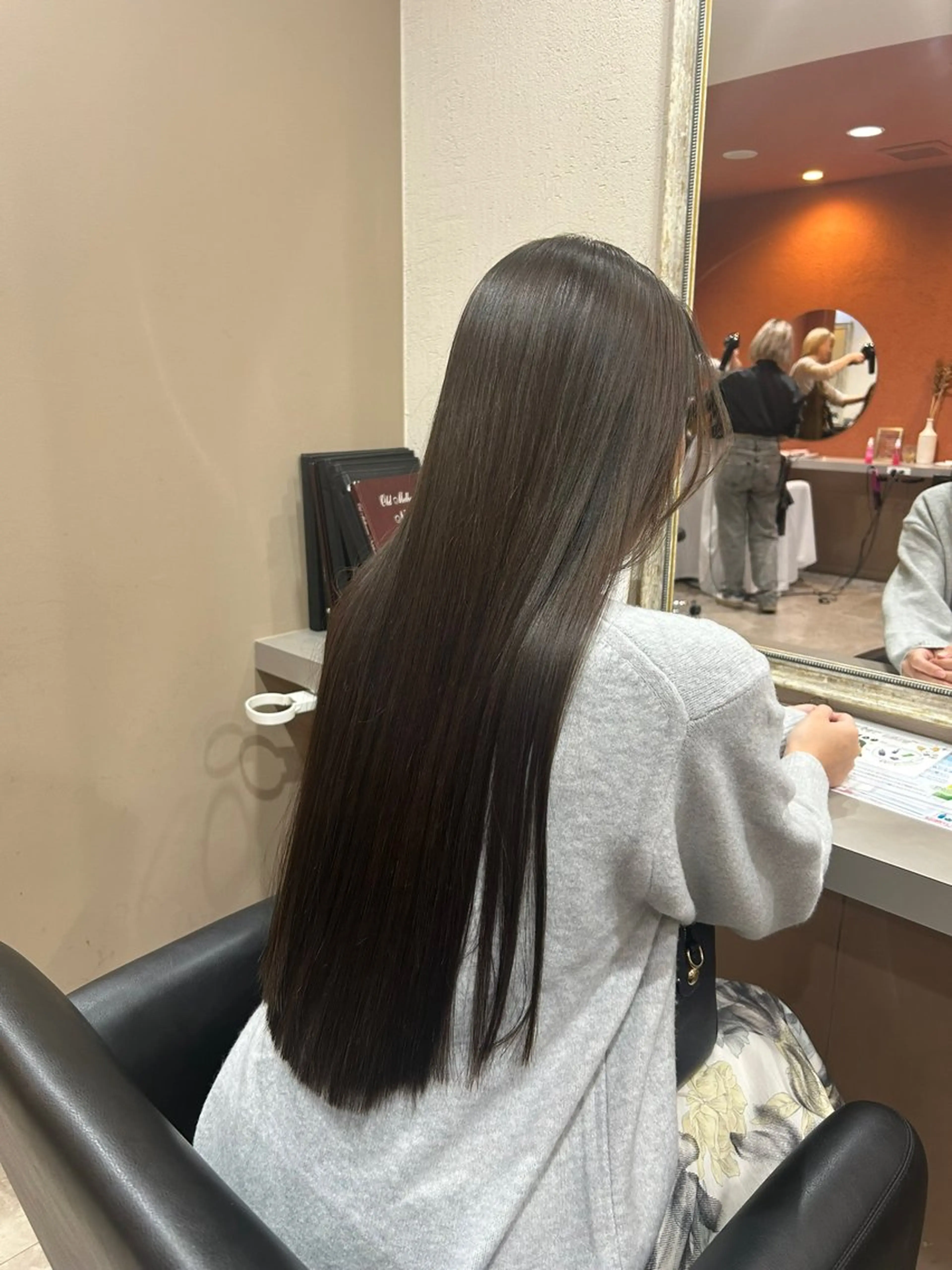 ロング カラー アッシュ アッシュグレー アッシュグレージュ グレージュ 髪質改善 カット ヘアカラー トリートメント 透明感カラー/西梅田 / nagisa🦋のヘアスタイル