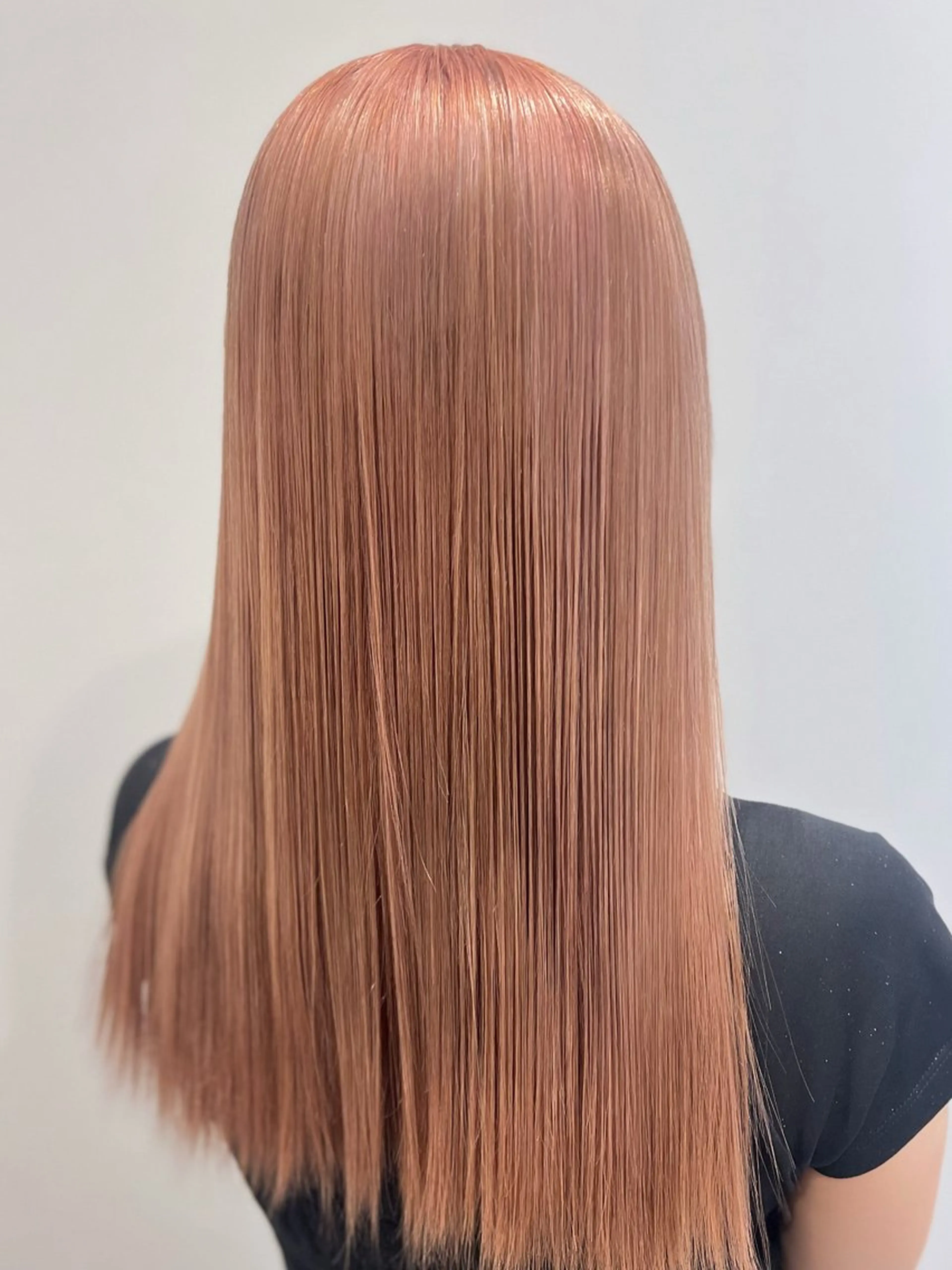 ミディアム カラー 髪質改善/レイヤー/ 透明感カラー/桃谷翼のヘアスタイル