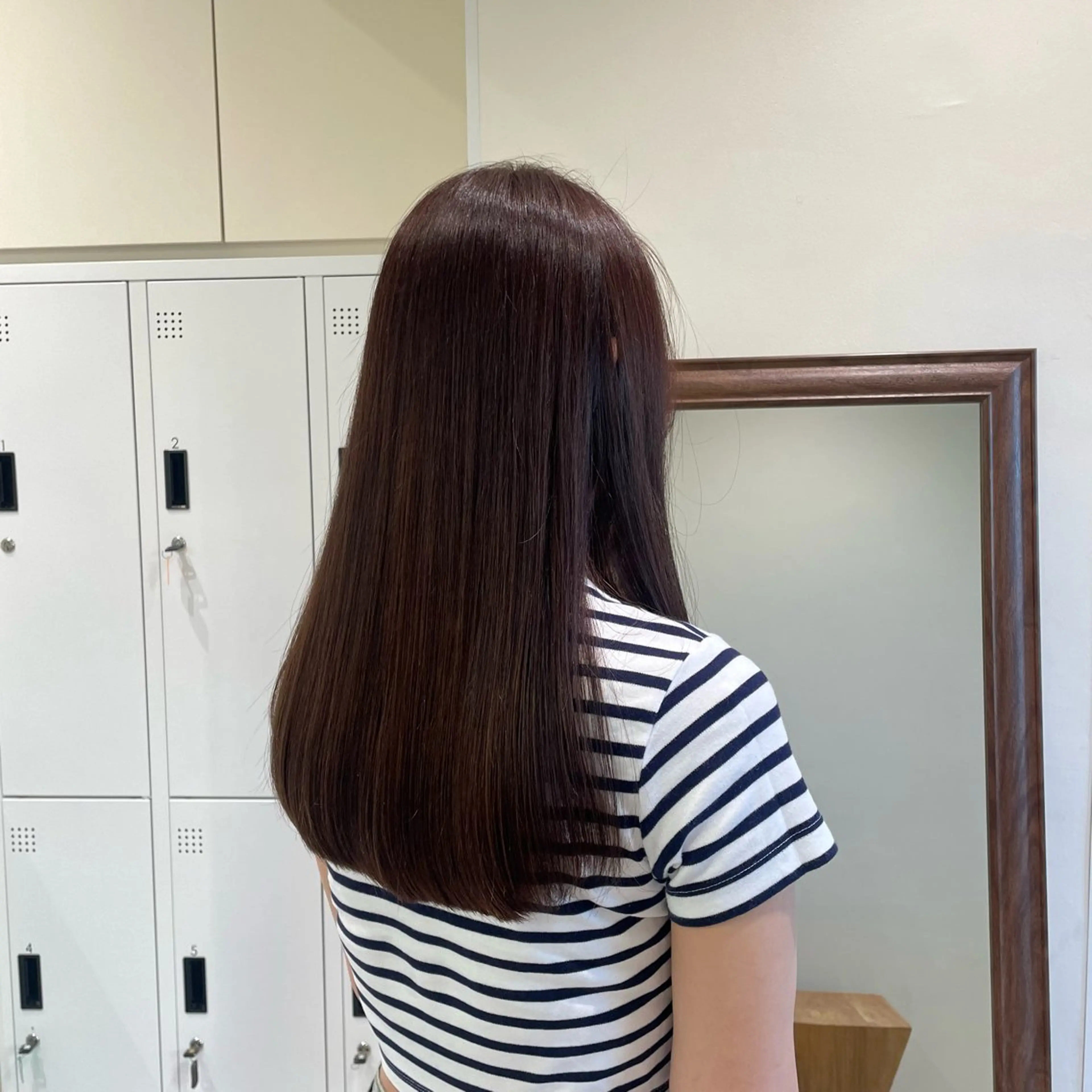 ロング カラー ブラウンカラー 垢抜け小顔レイヤー オリーブ/スミレのヘアスタイル