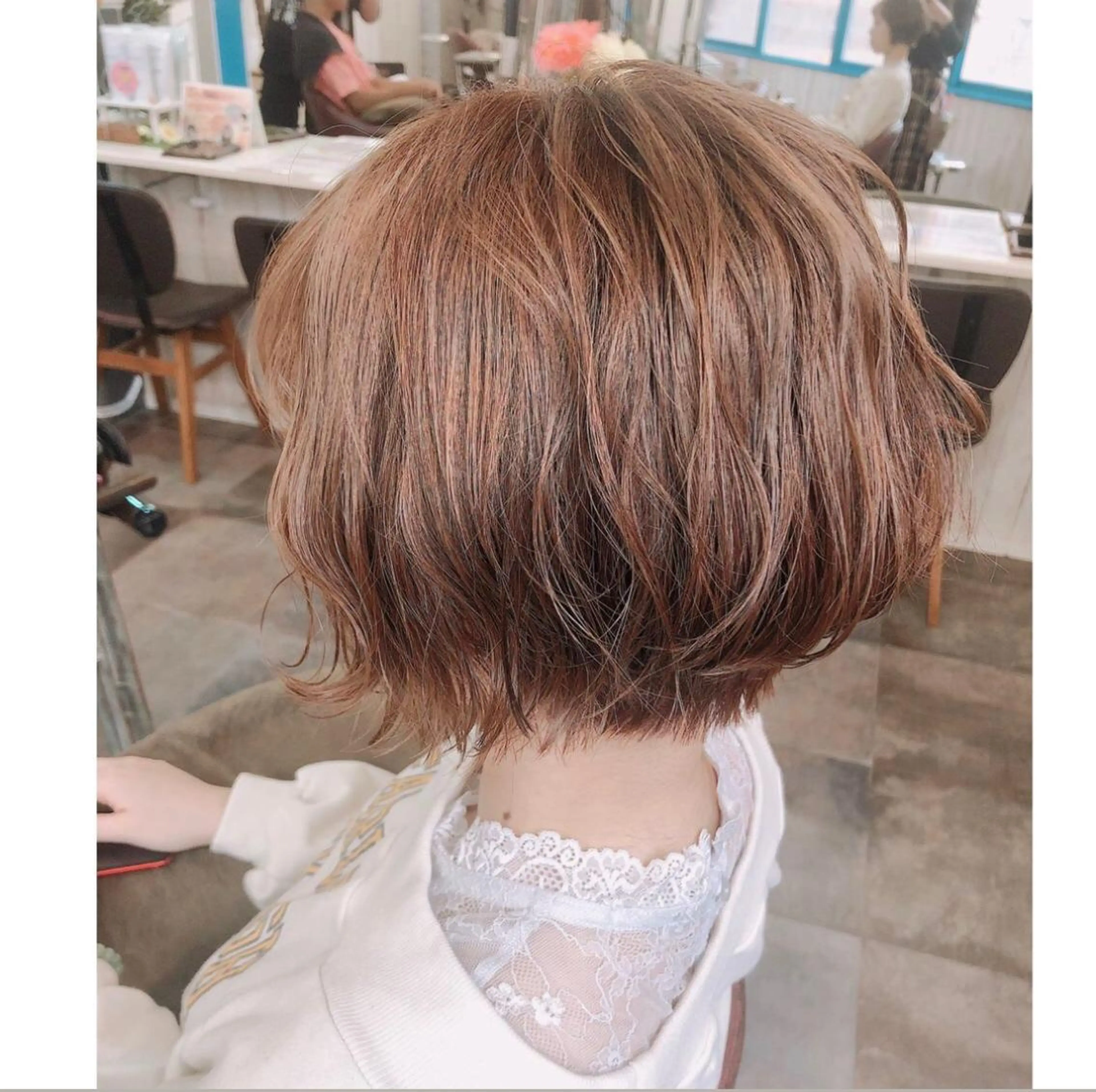 ショート カラー パーマ 韓国ヘア/レイヤー/ ツヤカラー/ Aiのヘアスタイル