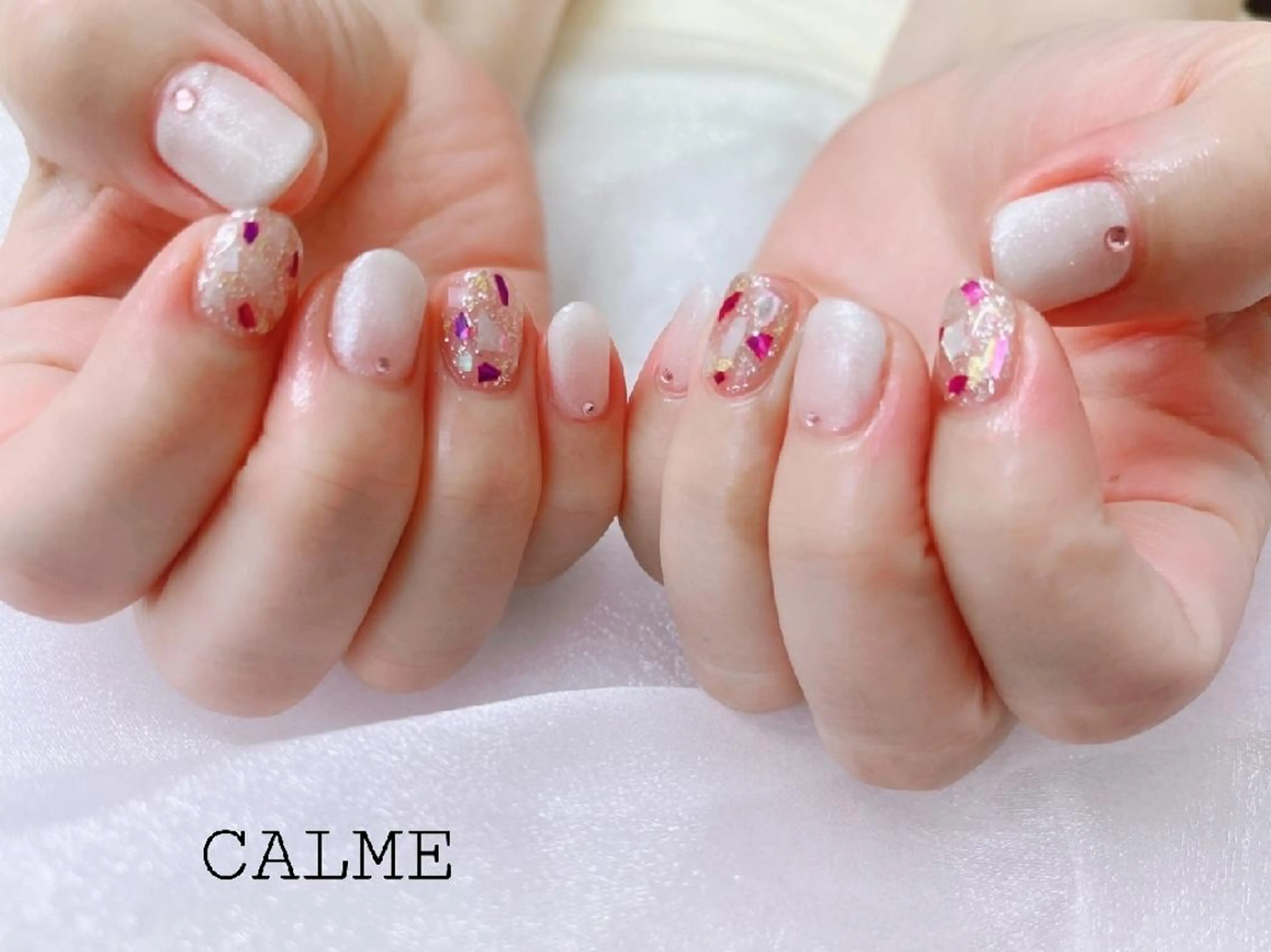 ネイル ブルー キラキラネイル 韓国ネイル パープル 夏ネイル ハンドネイル CALME ♡のネイルデザイン