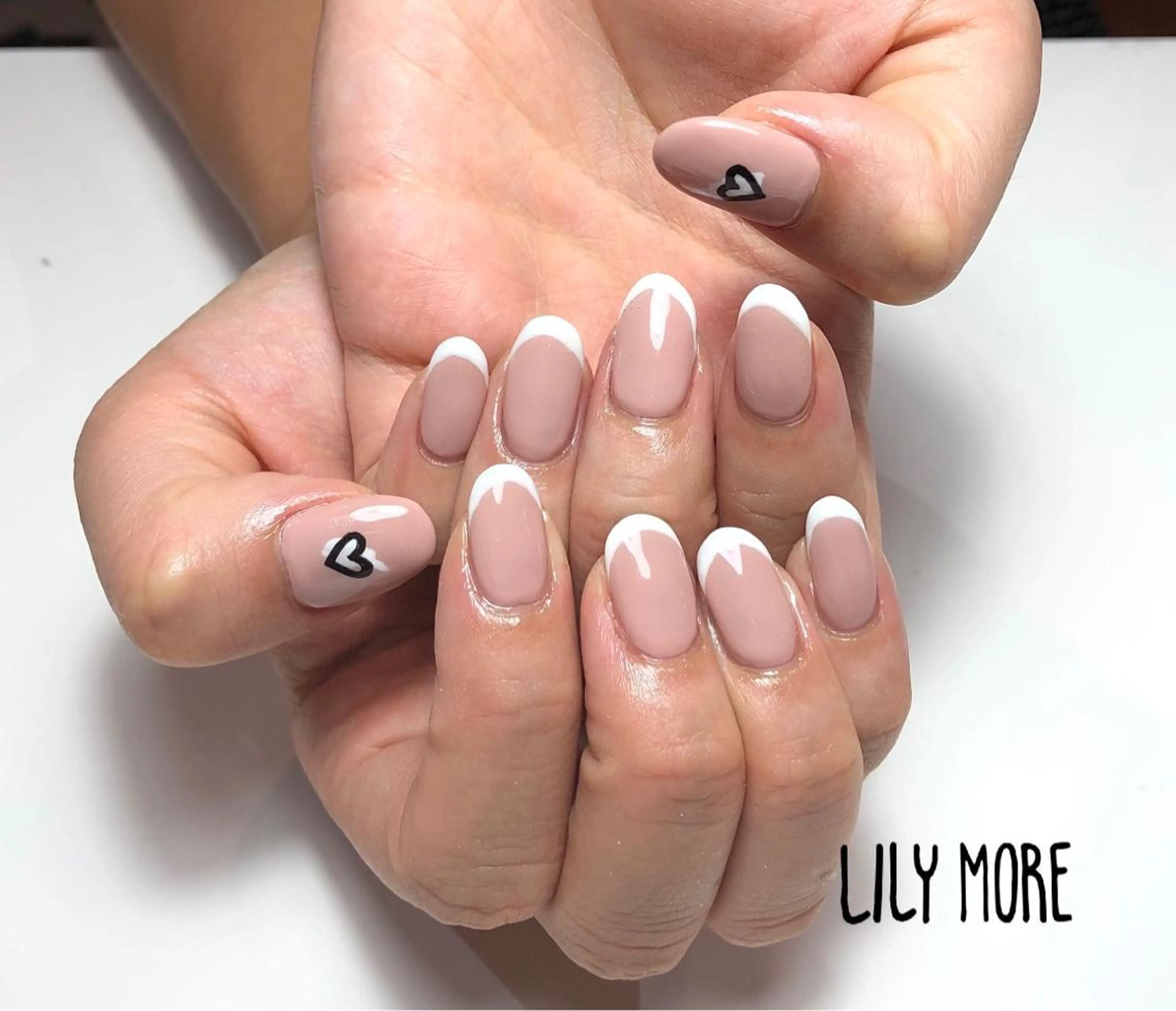 ネイル フレンチネイル Lily closetのネイルデザイン