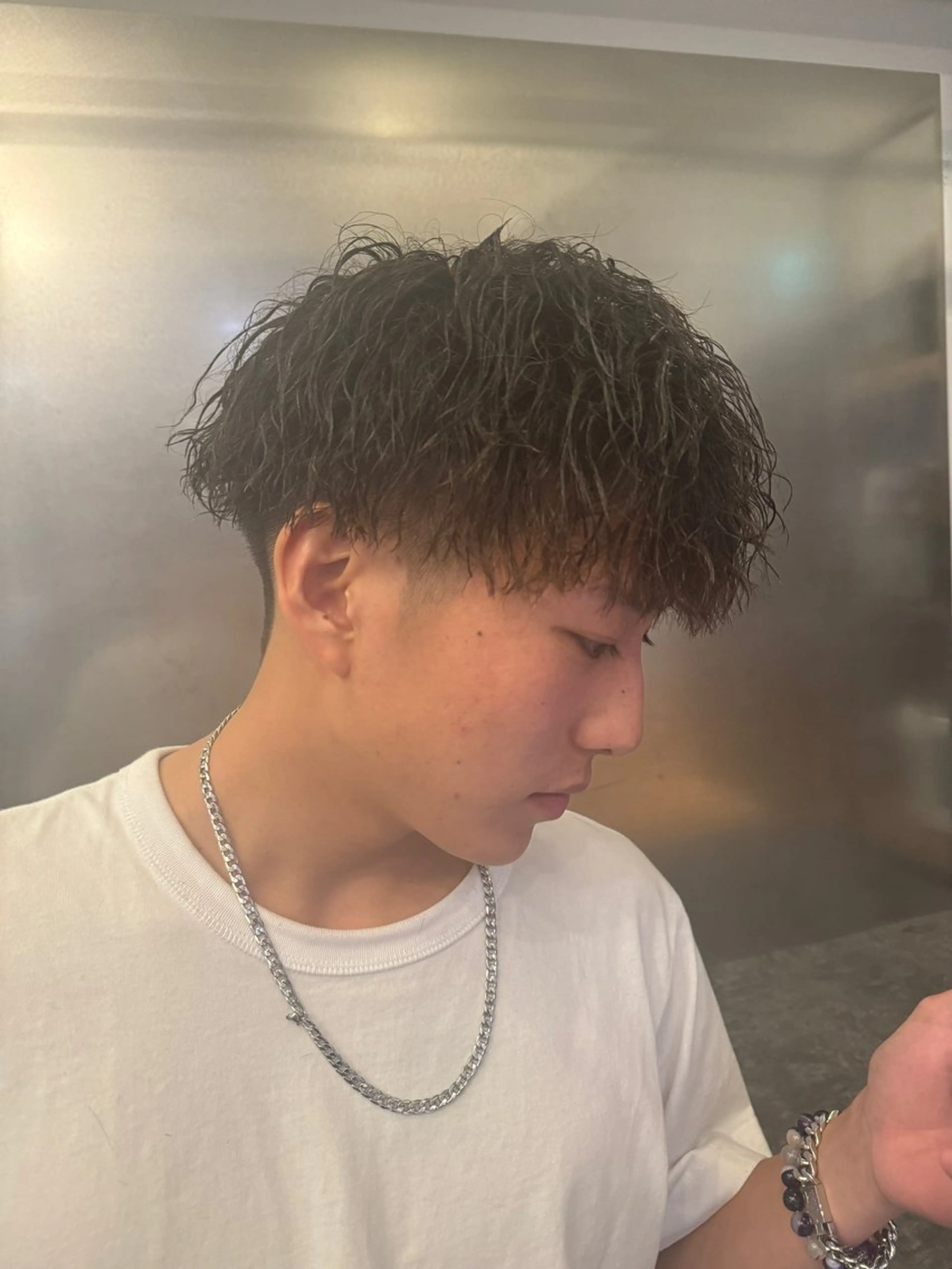 パーマ メンズ メンズパーマ ツイストスパイラルパーマ スパイラルパーマ 藪野 悠のヘアスタイル