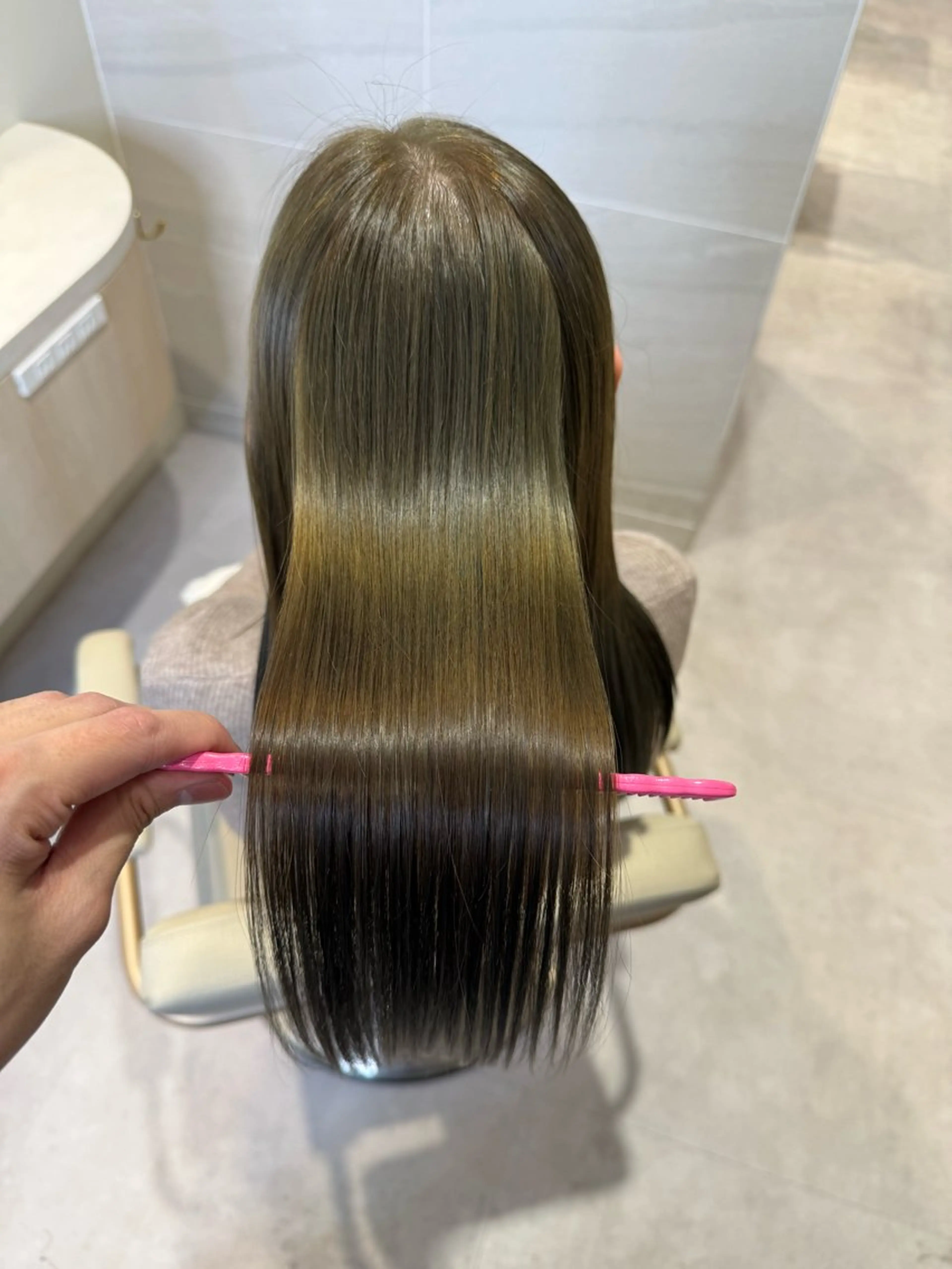 ロング カラー ベージュカラー 髪質改善 トリートメント カット ヘアカラー トリートメント 透明感カラー🌿 グレージュ🐺陽介のヘアスタイル