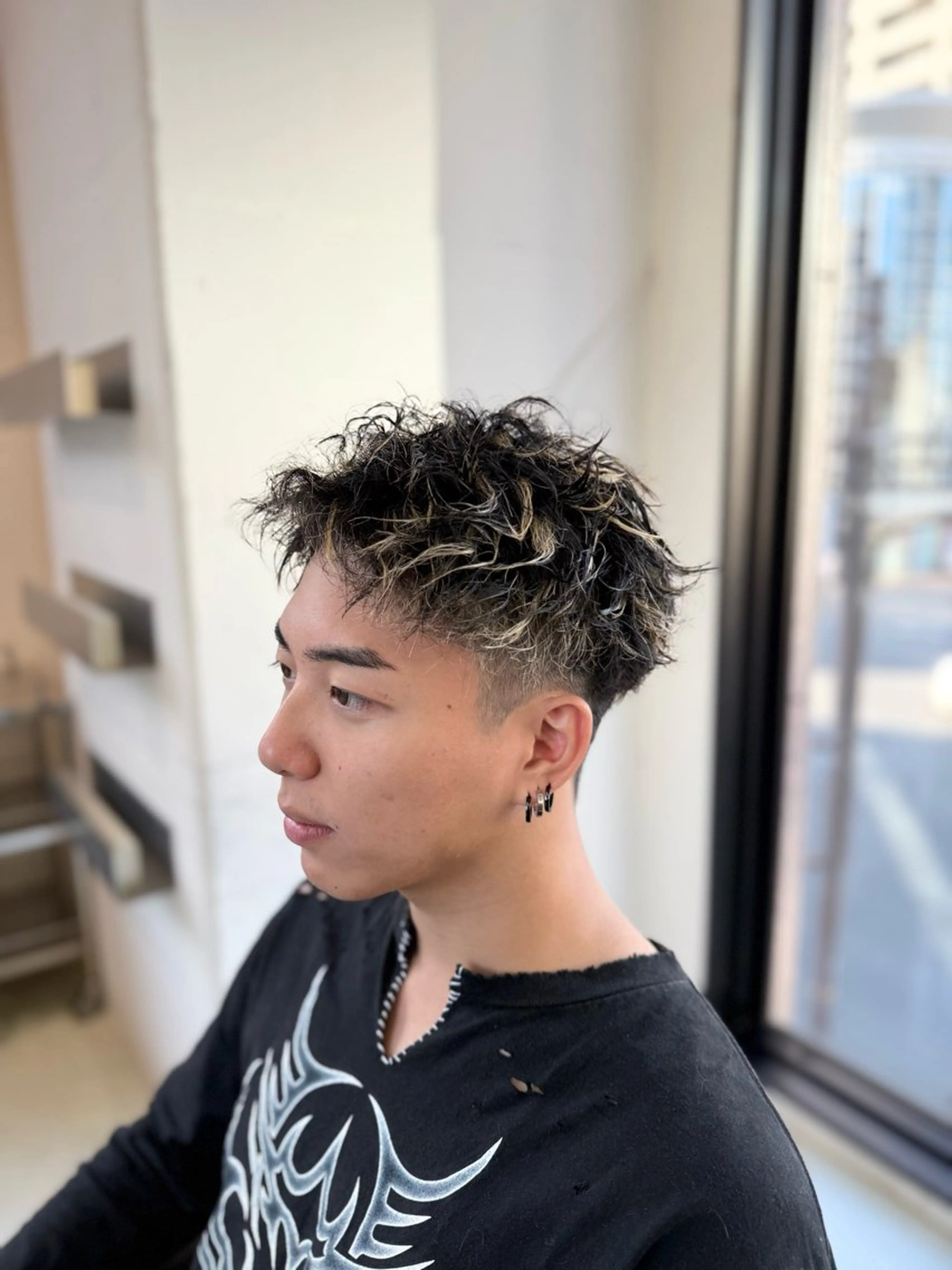 メンズ 新井優馬｜縮毛矯正/ 地毛風ストレートのヘアスタイル