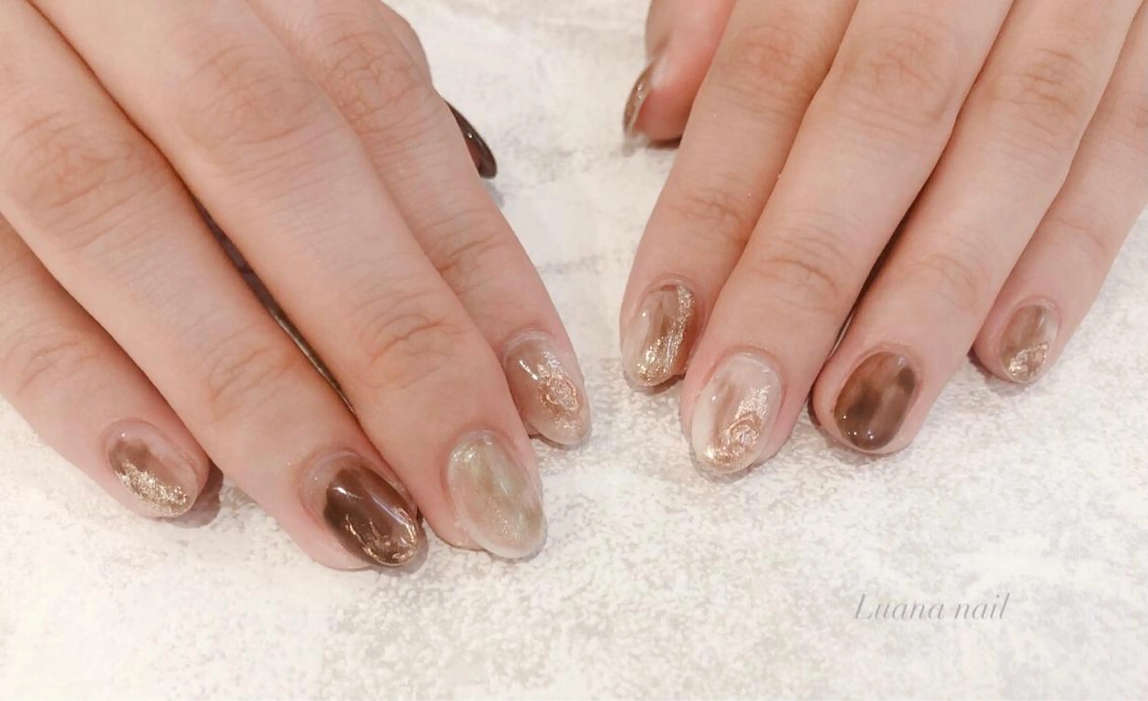 ミディアム キッズ ネイル オーロラネイル ミラーネイル ニュアンスネイル Luana nail (ルアナネイル)のネイルデザイン
