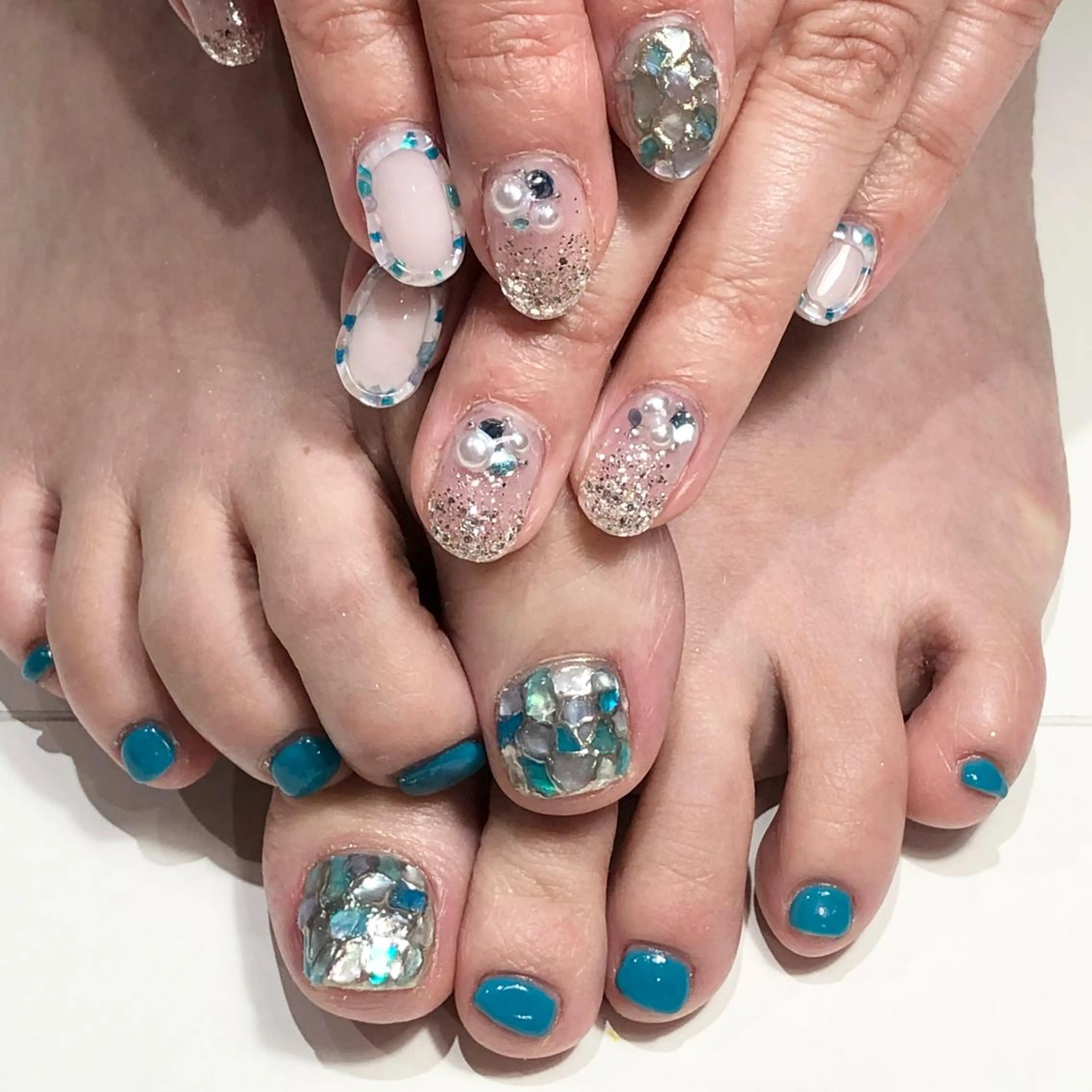 ネイル ハンドネイル Nest 三田のマツエク・マツパデザイン