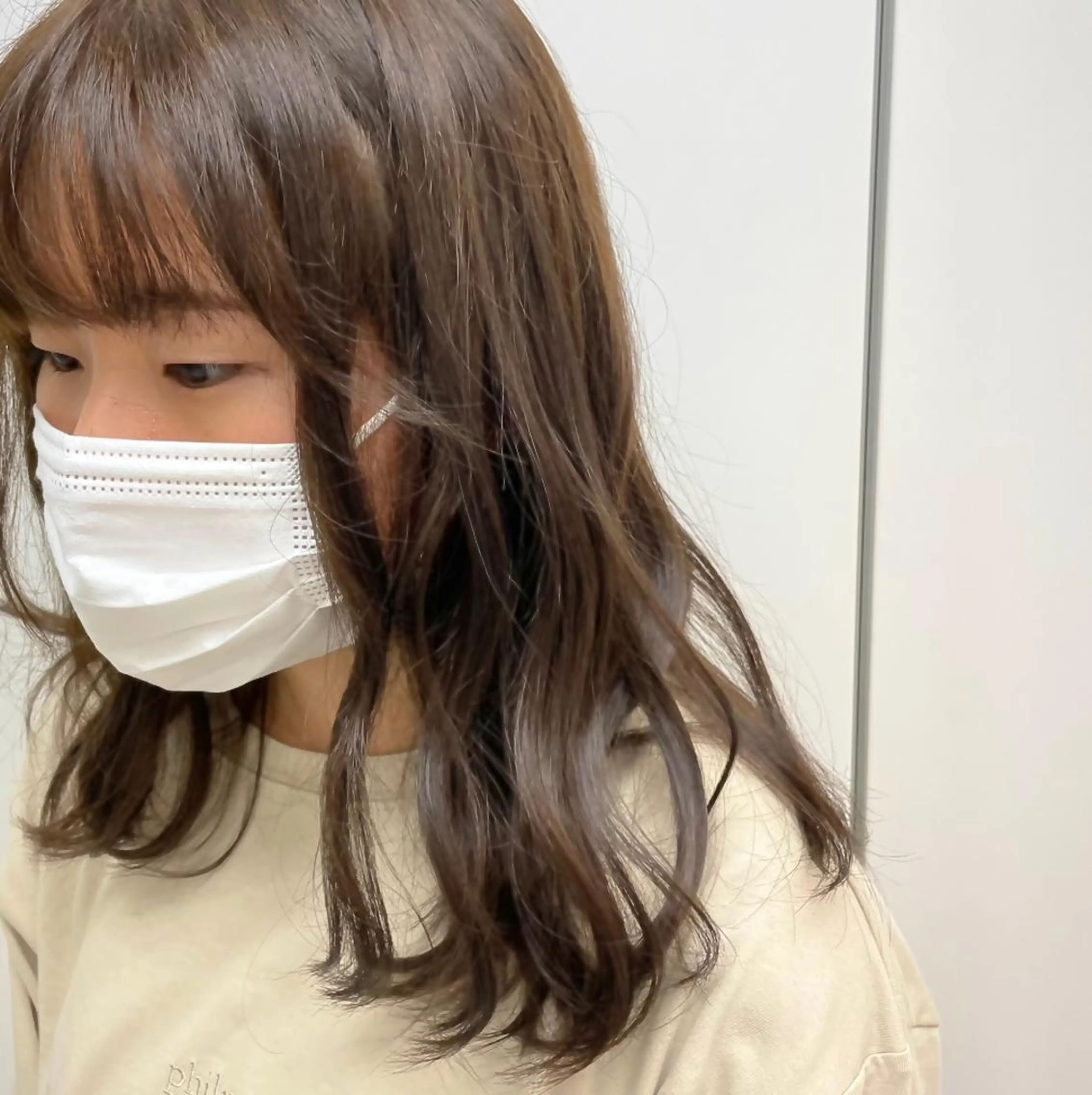 セミロング カラー ベージュカラー 🍮中山詩乃🍮顔 まわりデザイン◎のヘアスタイル