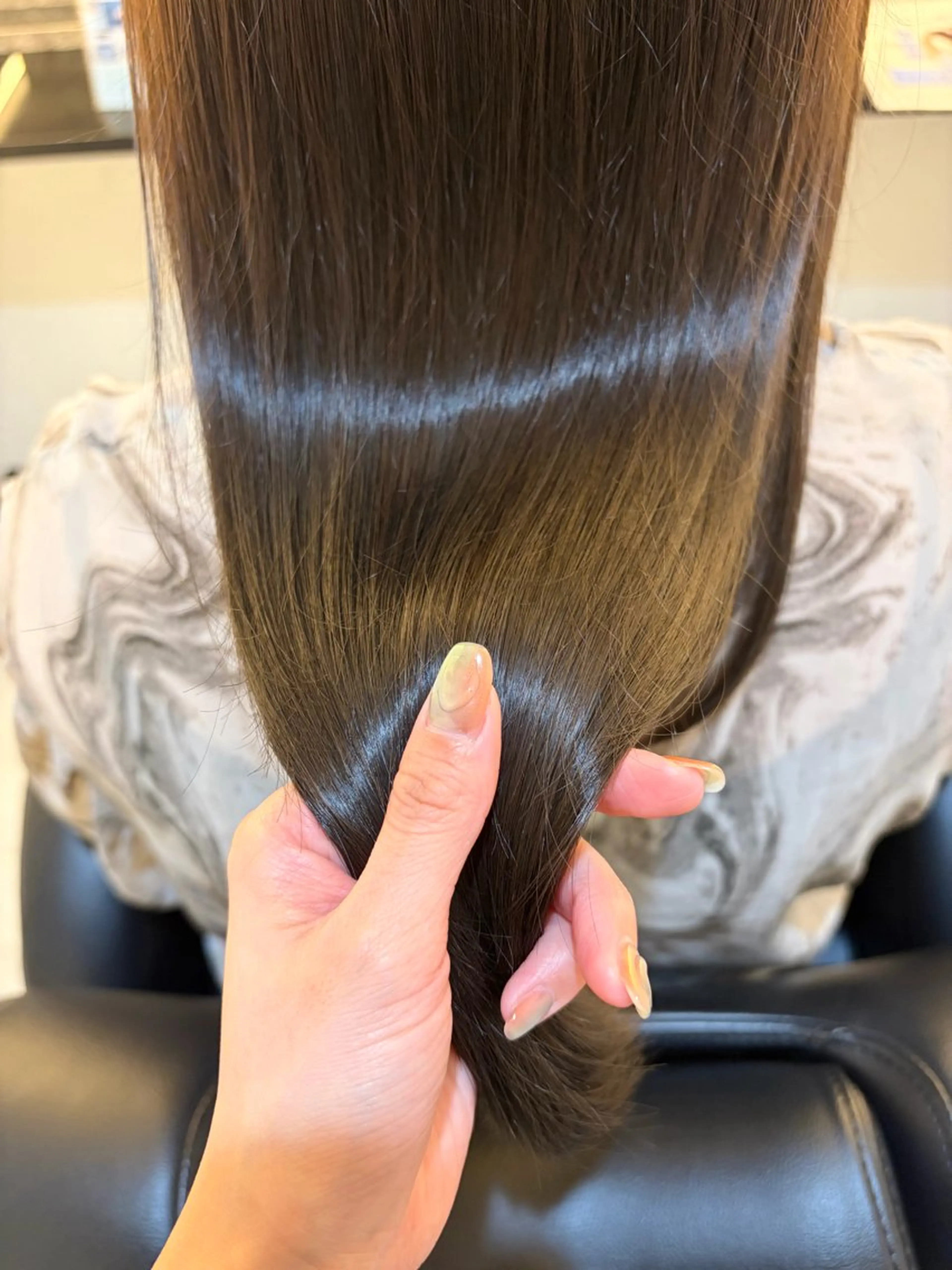 🌼平日限定🌼【バブル洗浄付】カット+ケアカラー+2stepトリートメントの写真
