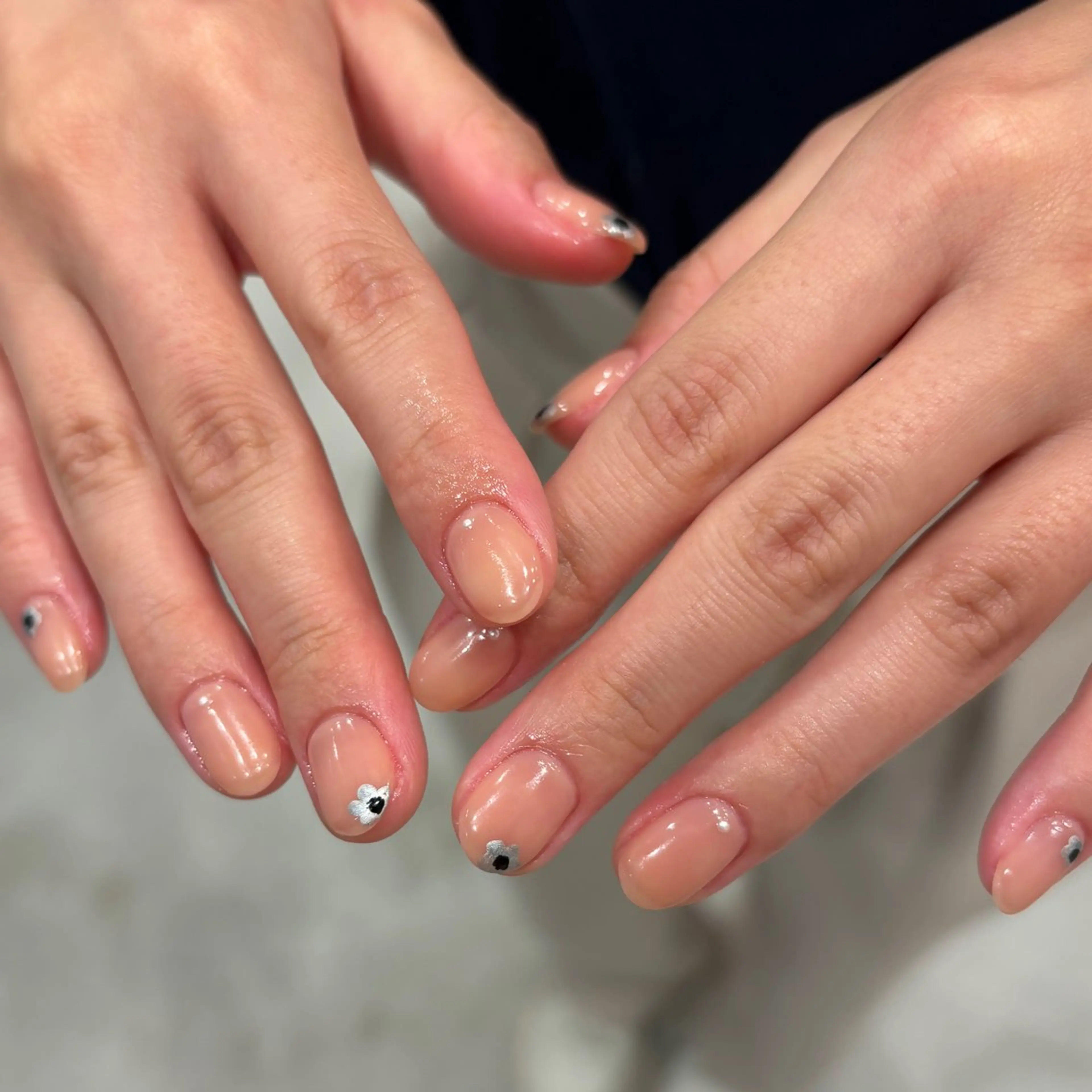 ネイル ハンドネイル SALON VILLAGE Aoyama 2nd.所属・yuri. 🪷のネイルデザイン