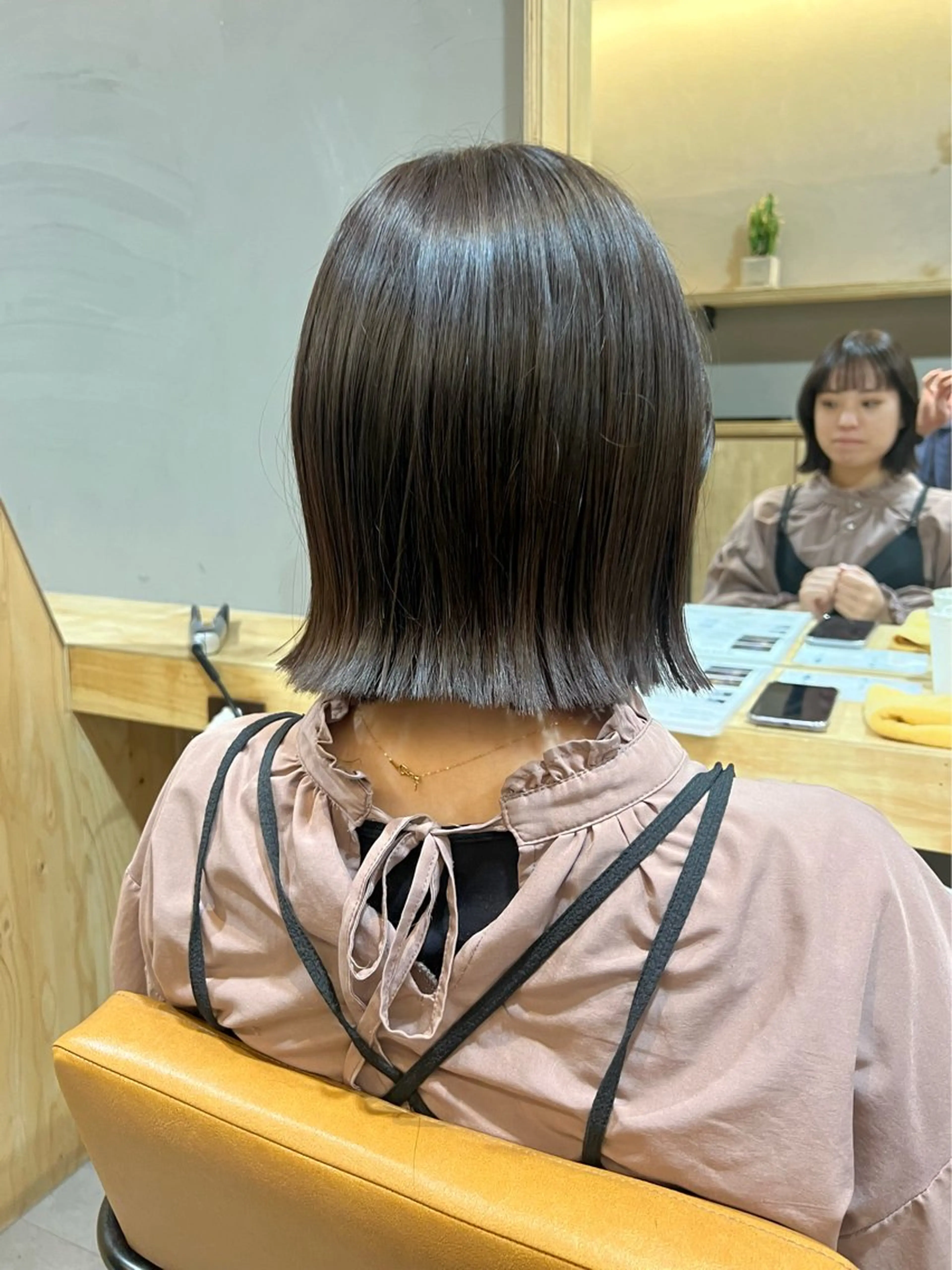 ショート カラー 切りっぱなしボブ ボブ 神戸ボブ✂️ ioe三宮/田 伸佳のヘアスタイル