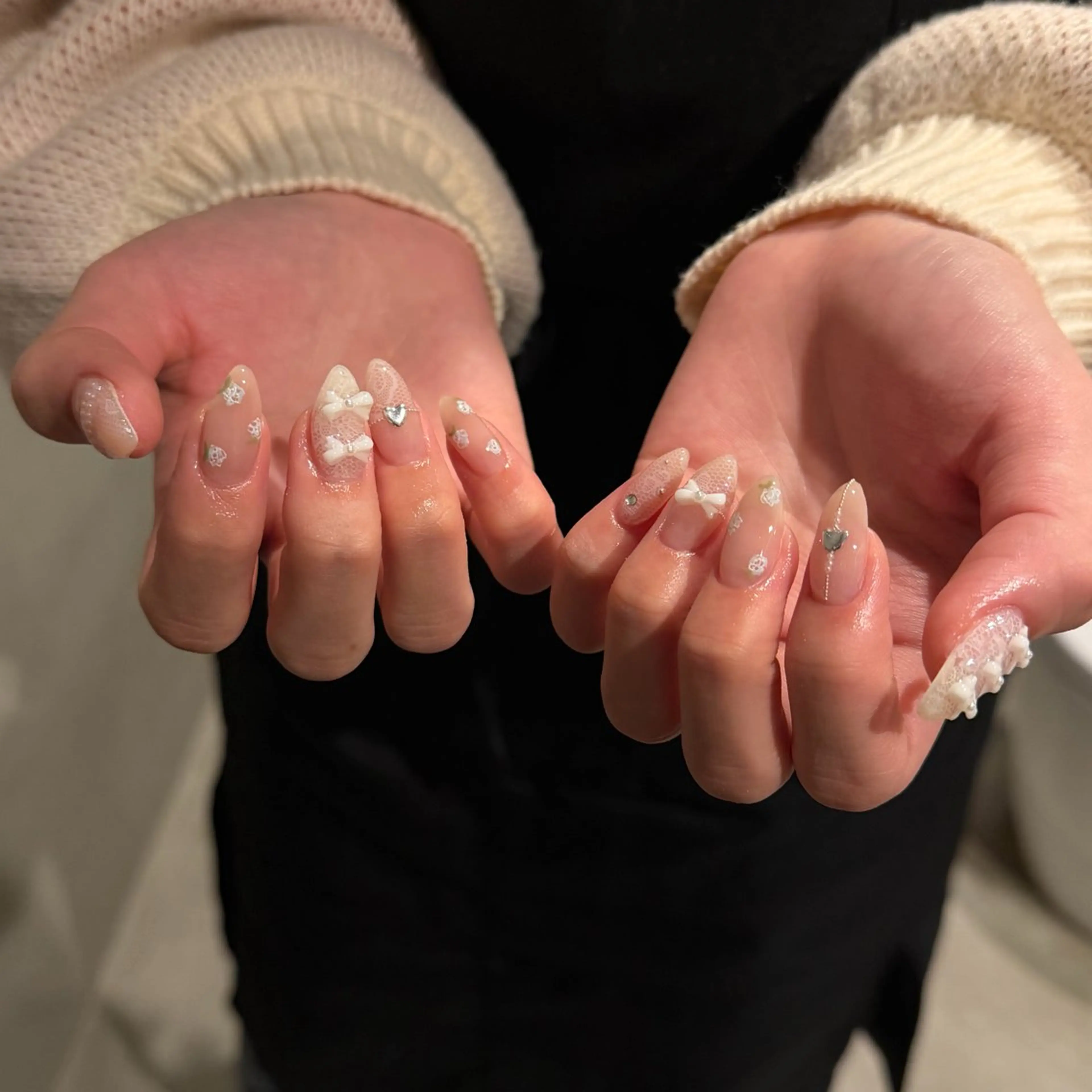 ネイル レース リボン ハンドネイル 𝐫𝐚𝐢 𝐧𝐚𝐢𝐥の眉毛・アイブロウイメージ