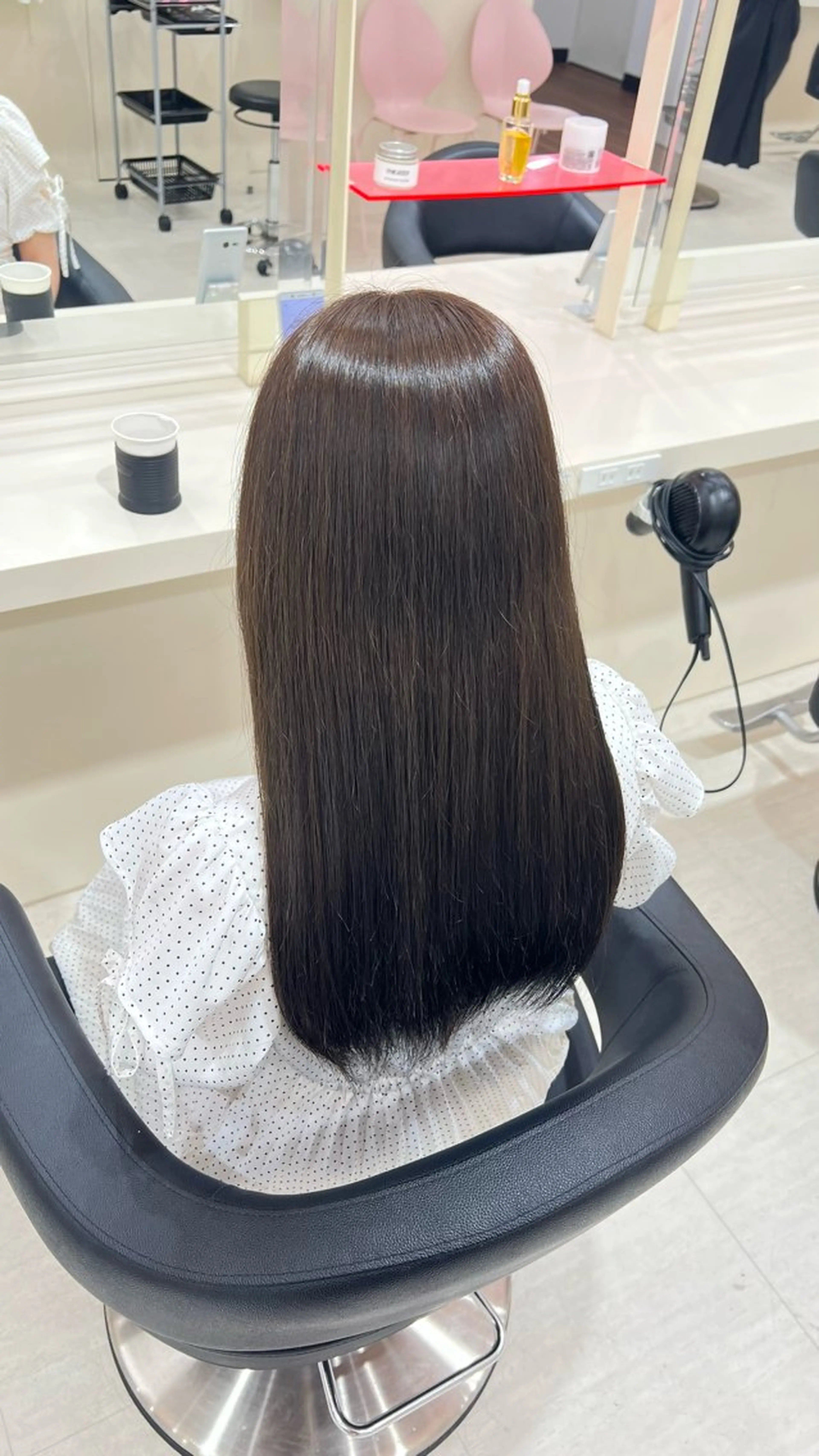 ロング カラー ヘアアレンジ 韓国レイヤー＆ピンク 艶髪🩶maikoのヘアスタイル